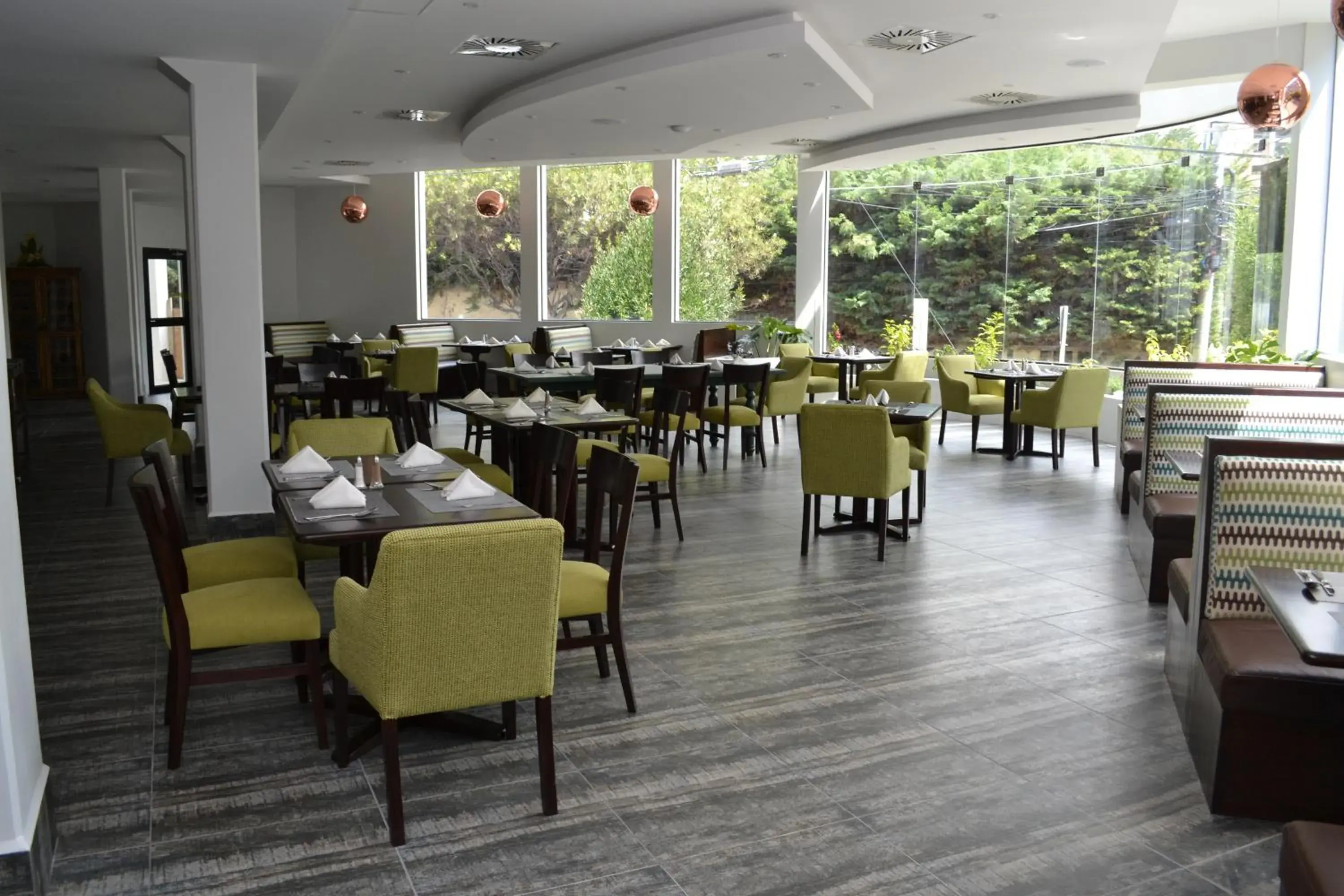 Restaurant/places to eat in Hotel Calacoto Restaurant/places to eat in Hotel Calacoto