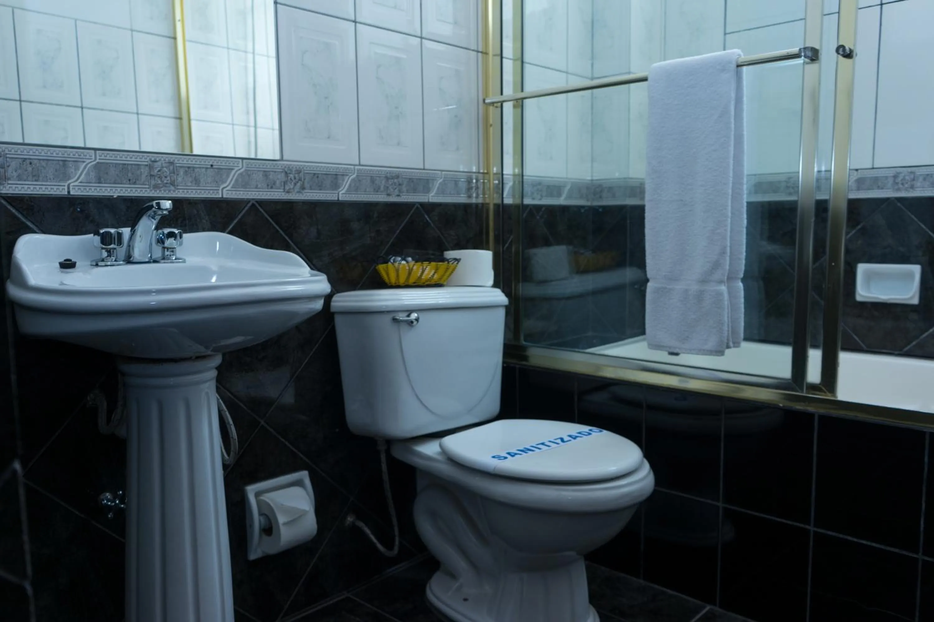 Bathroom in Hotel Calacoto