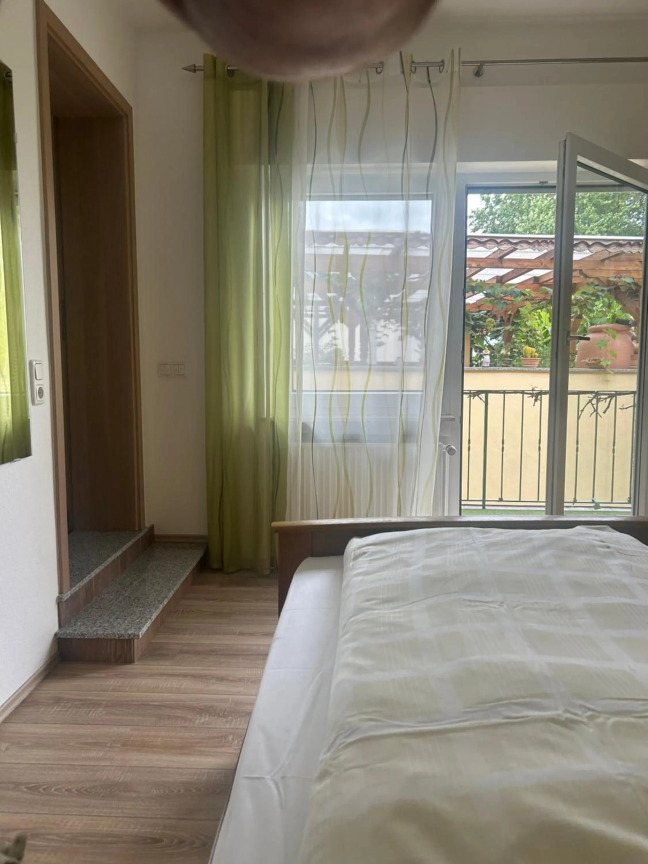 Bed in Bed and Breakfast - Rheingauer Hof