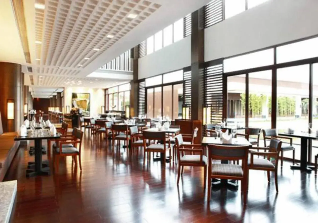Restaurant/Places to Eat in Baiyun Lakeside Hotel