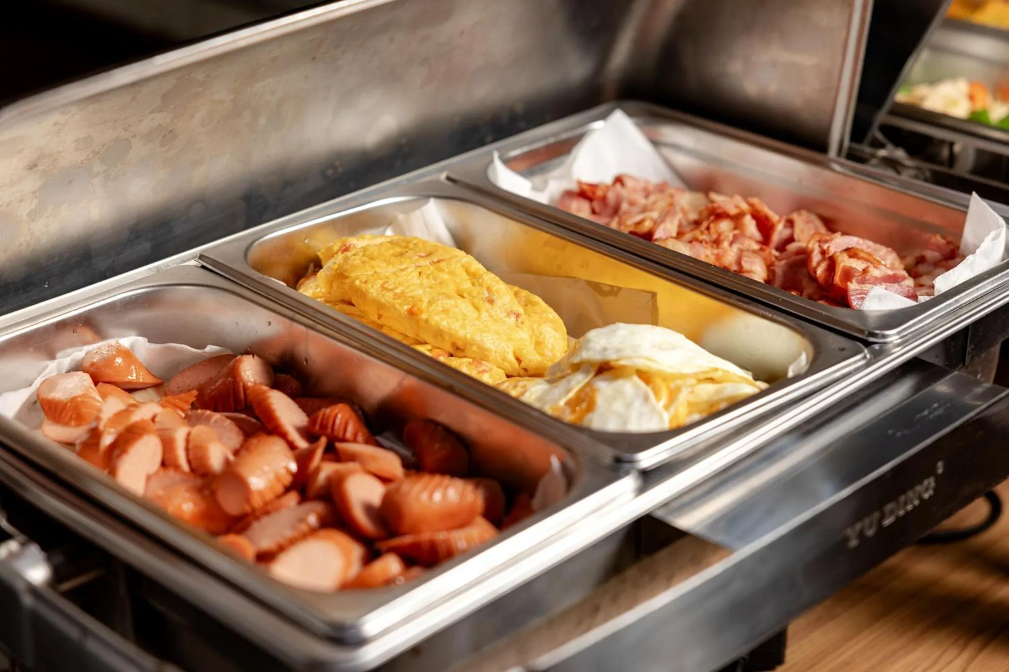 Restaurant/places to eat in Aquarius Grand Hotel