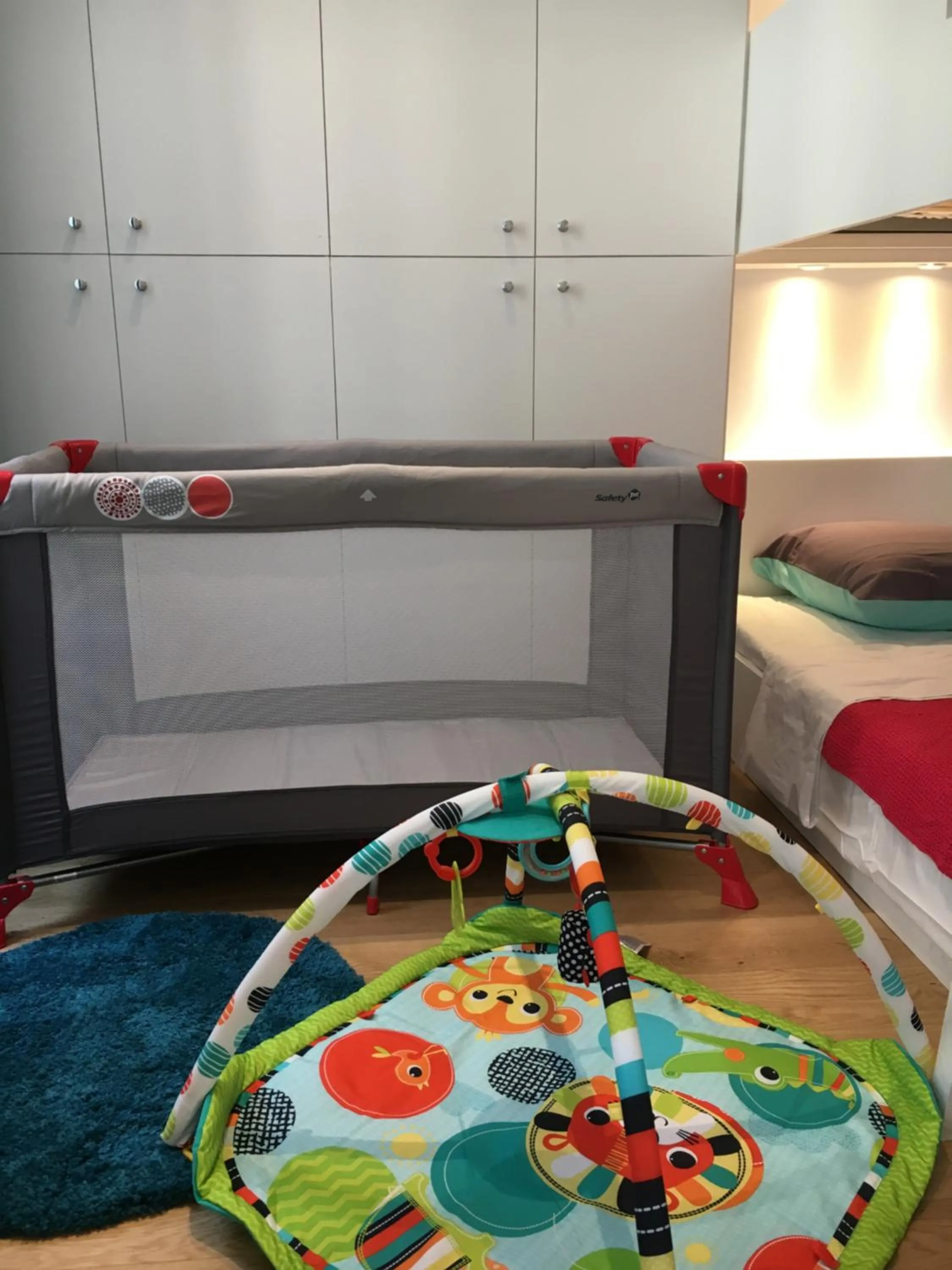 Bed in Paris City Flat App entier N106 F3