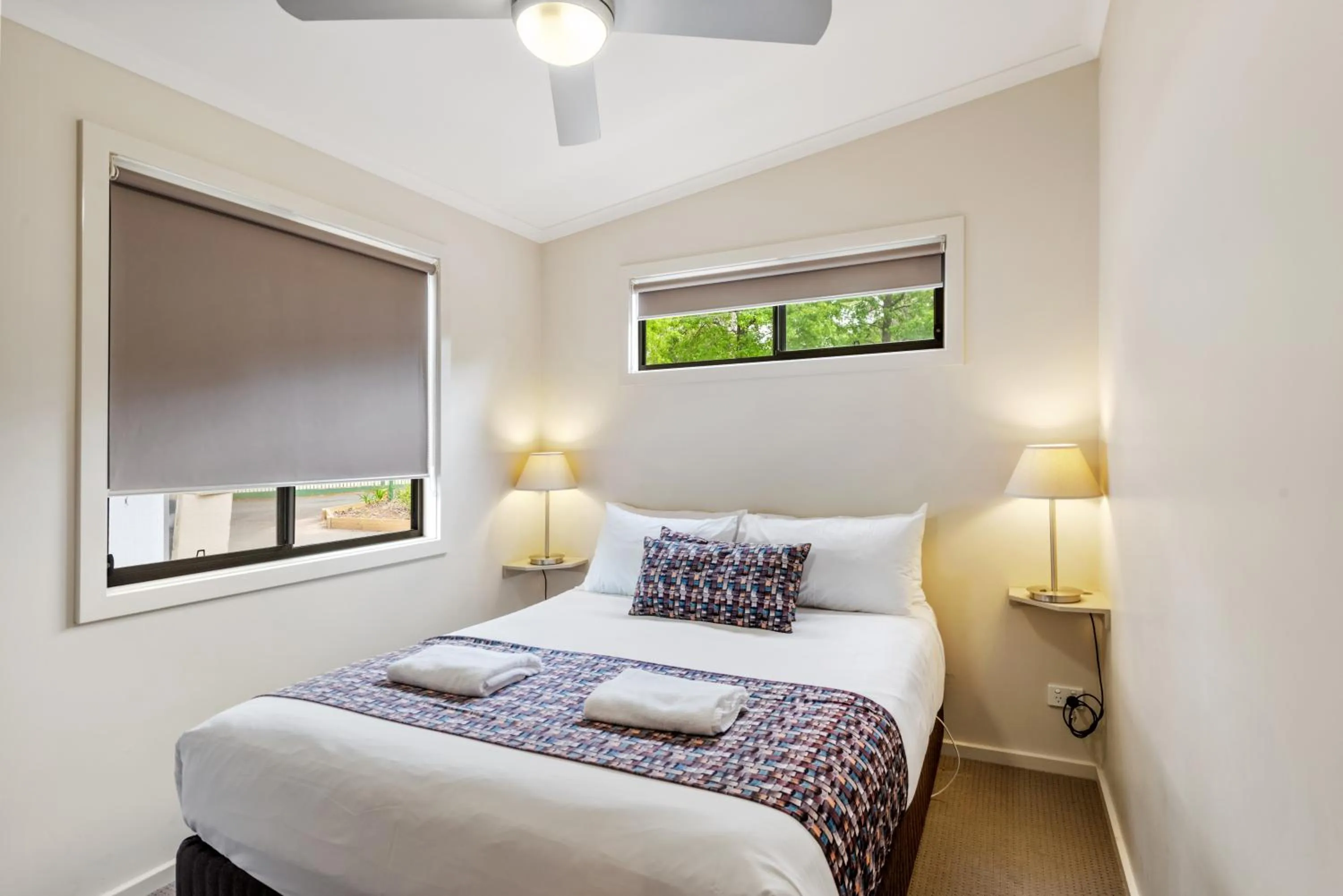 Bedroom, Bed in Discovery Parks - Lake Hume, Victoria