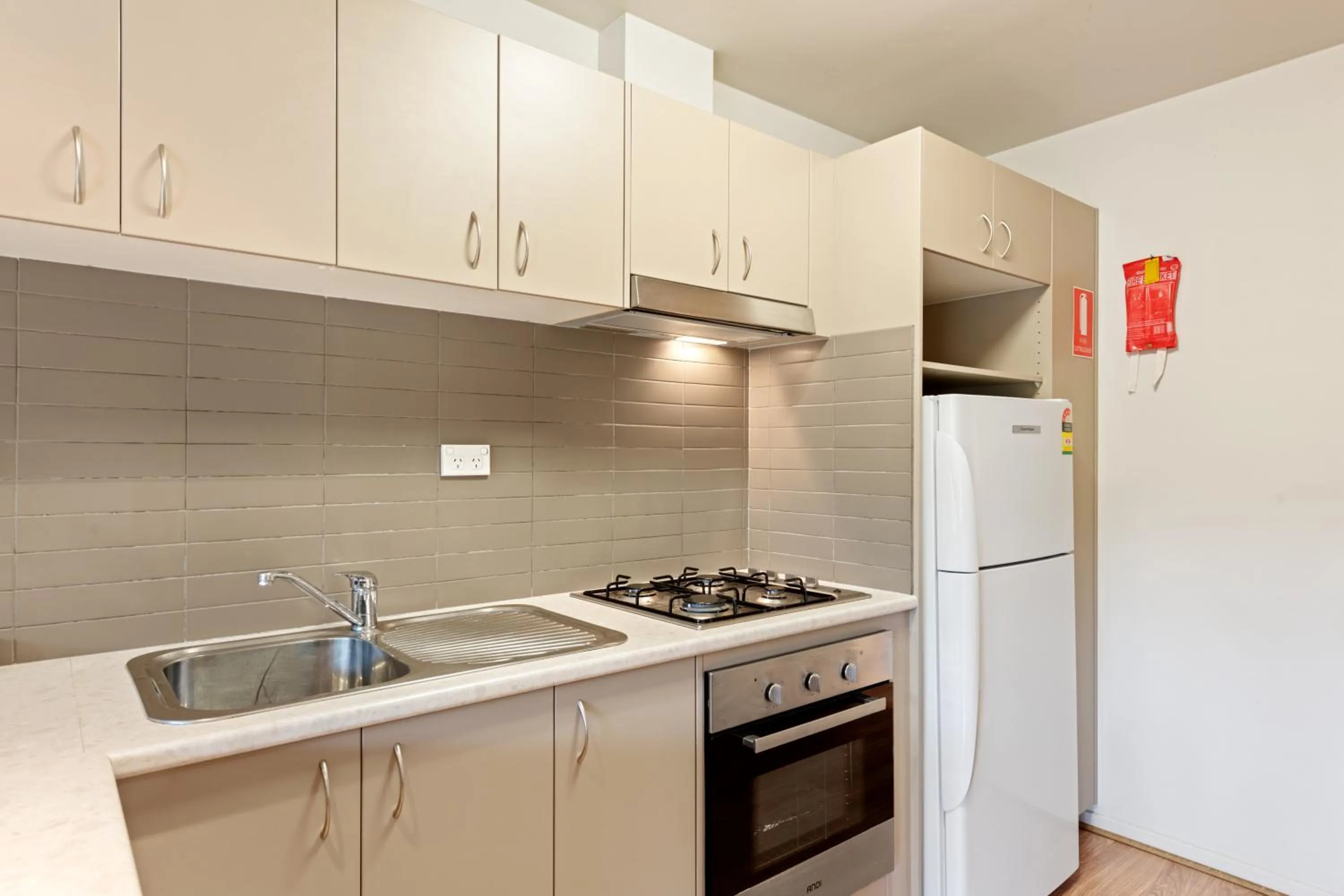 Kitchen or kitchenette in Discovery Parks - Lake Hume, Victoria