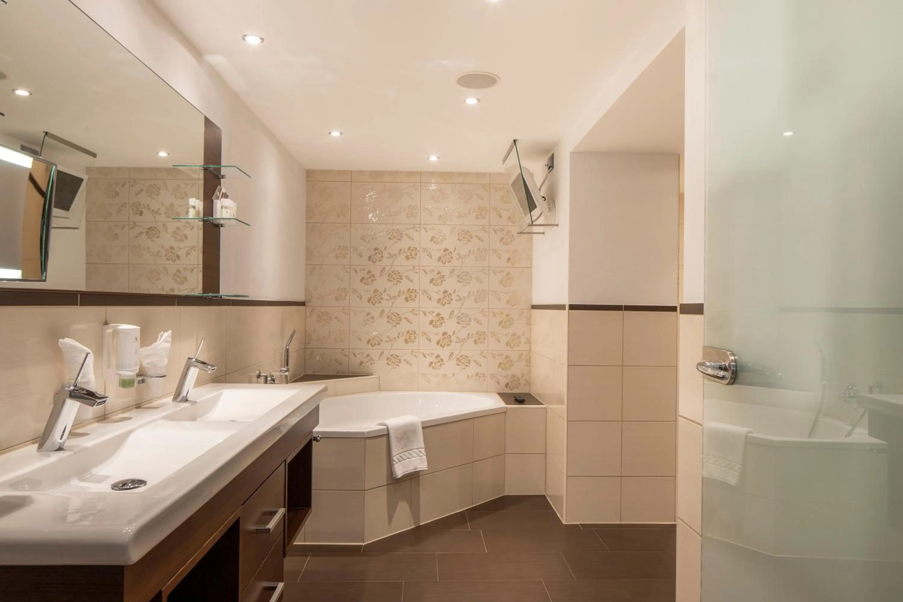 Toilet in Superior Hotel Post Ischgl