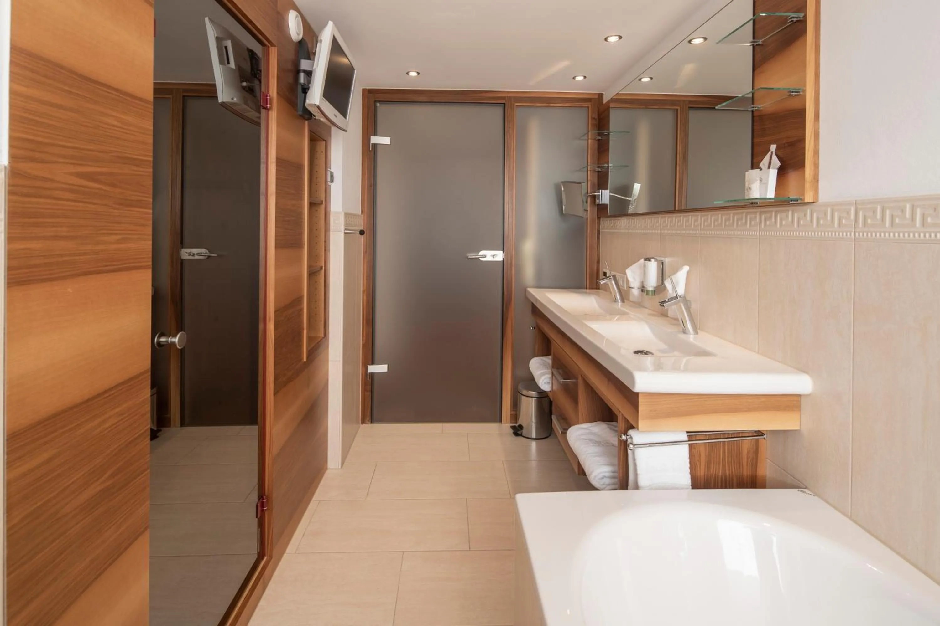 Bathroom in Superior Hotel Post Ischgl