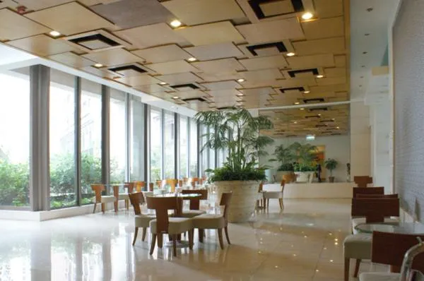 Restaurant/places to eat in Winland 800 Hotel - Formerly Mexan Harbour Hotel