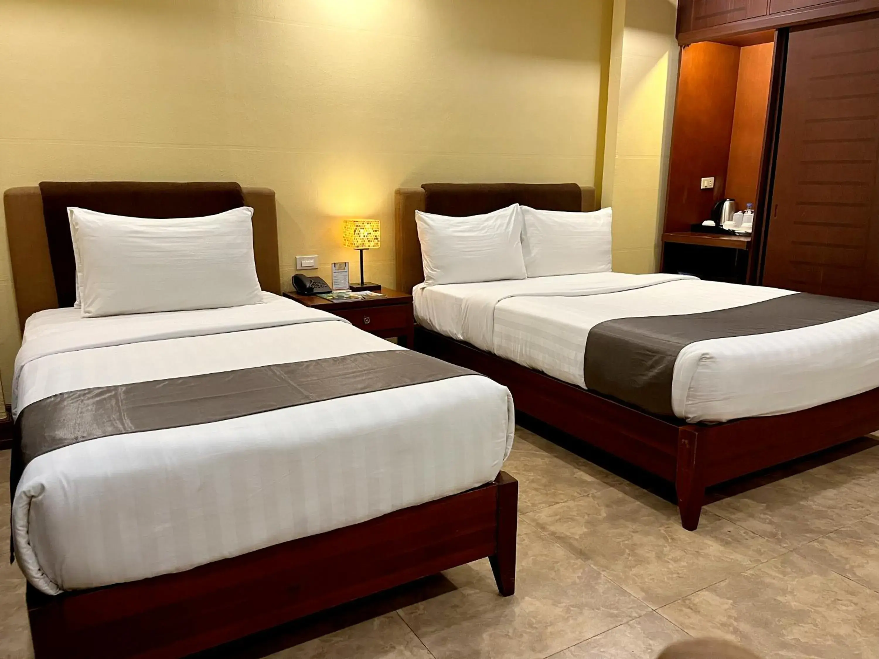 Bedroom, Bed in Hotel Del Rio Bedroom, Bed in Hotel Del Rio