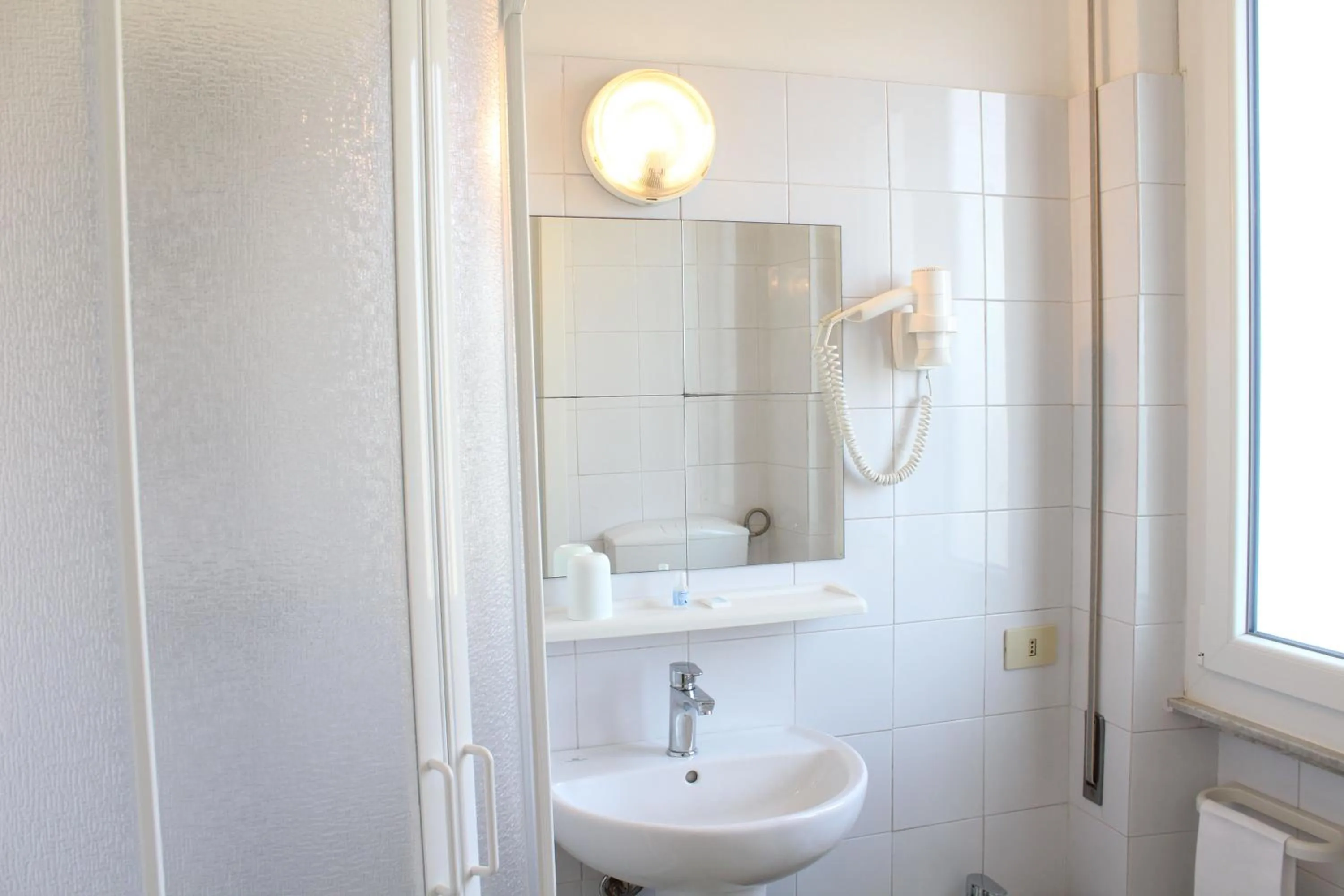 Shower in Hotel Luca