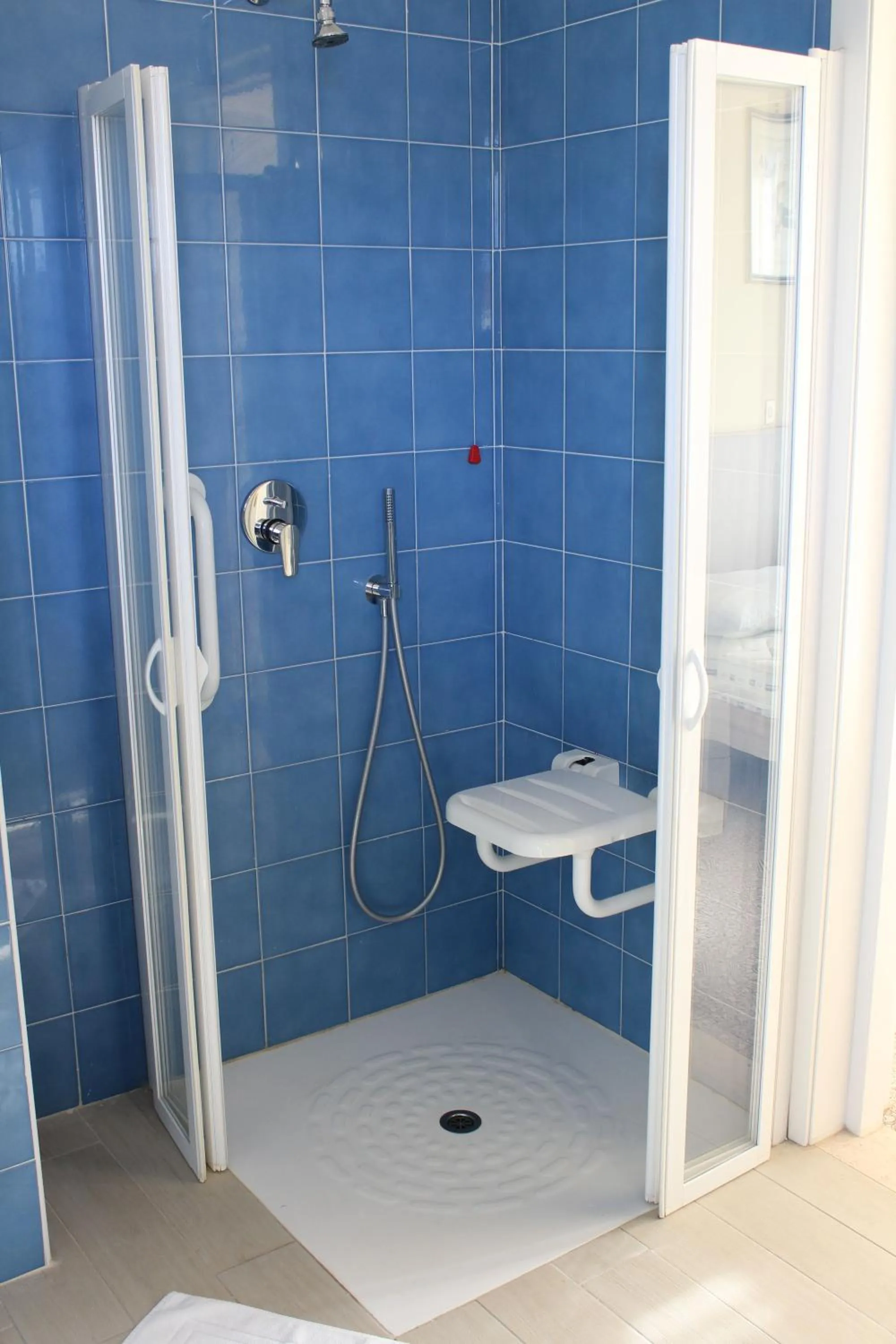 Shower in Hotel Luca