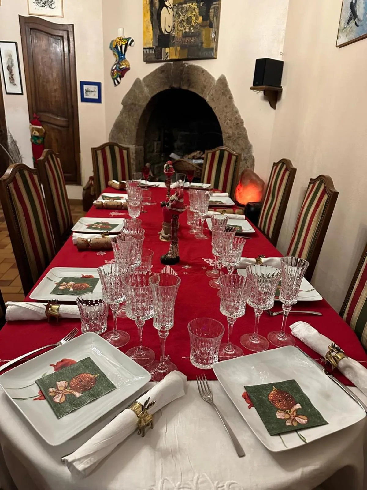 Restaurant/places to eat in Villa Aimée Luxury Apartments with Heated Pool