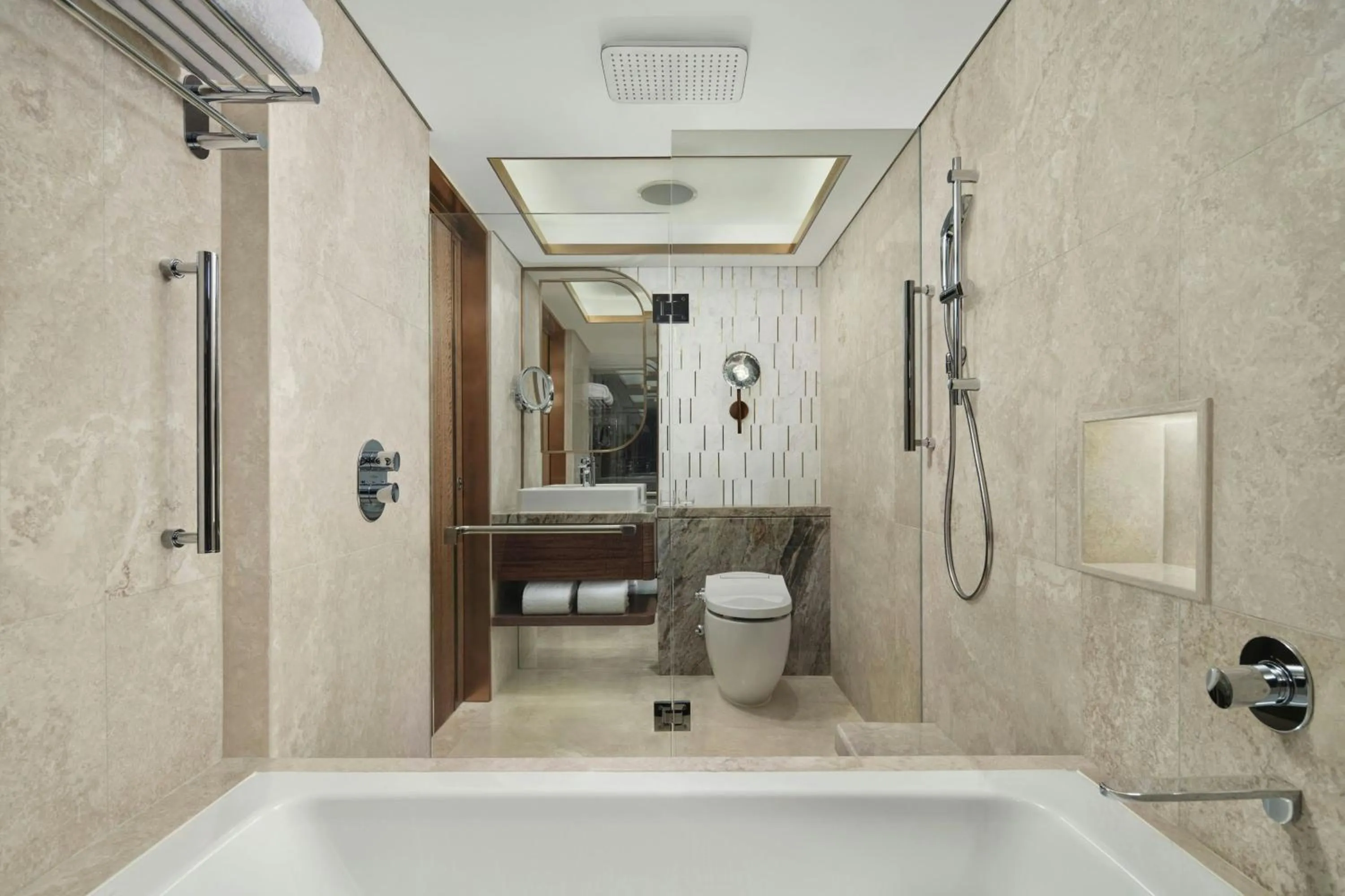 Bathroom in Sari Pacific Jakarta, Autograph Collection