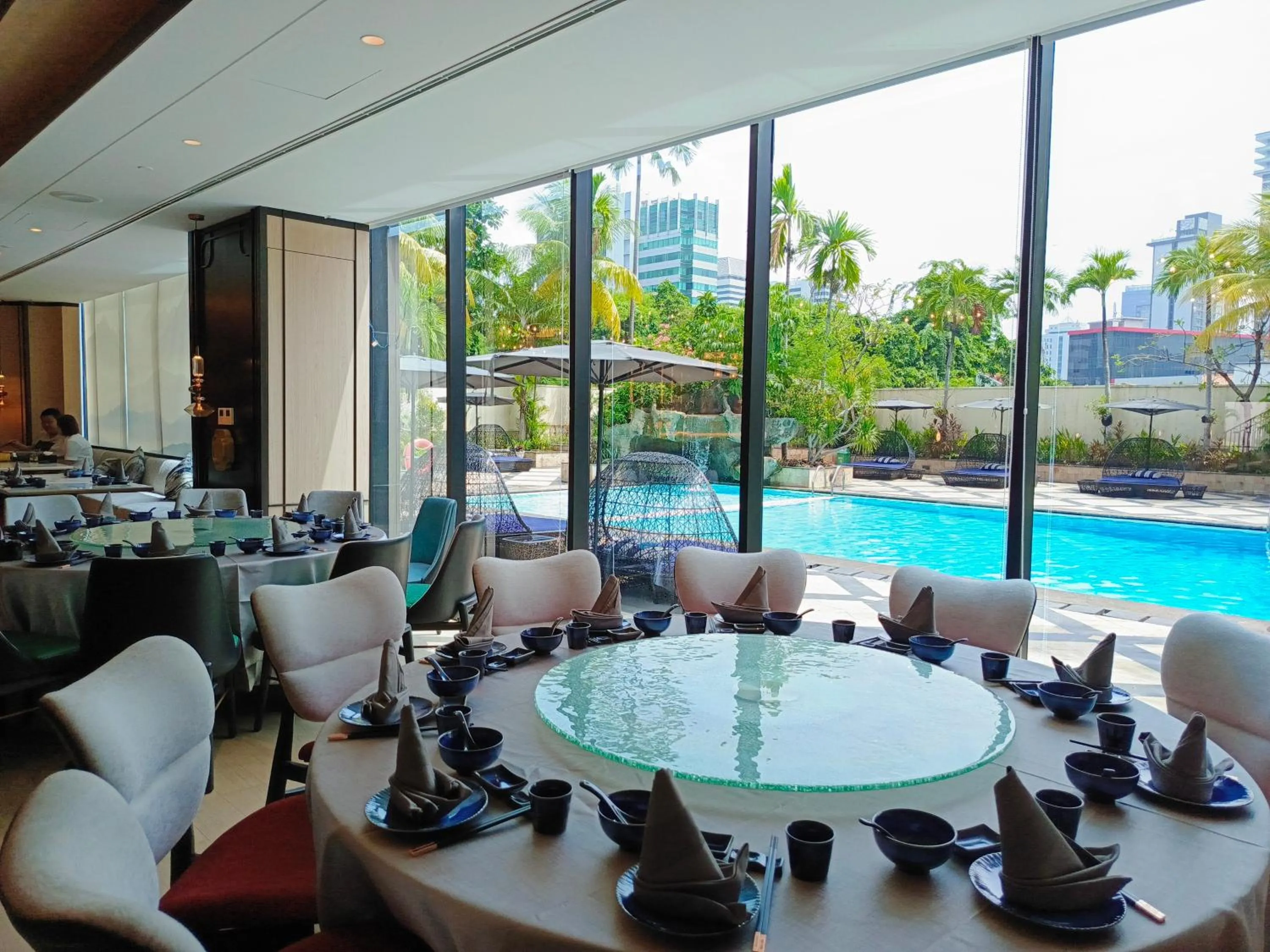 Restaurant/places to eat in Sari Pacific Jakarta, Autograph Collection