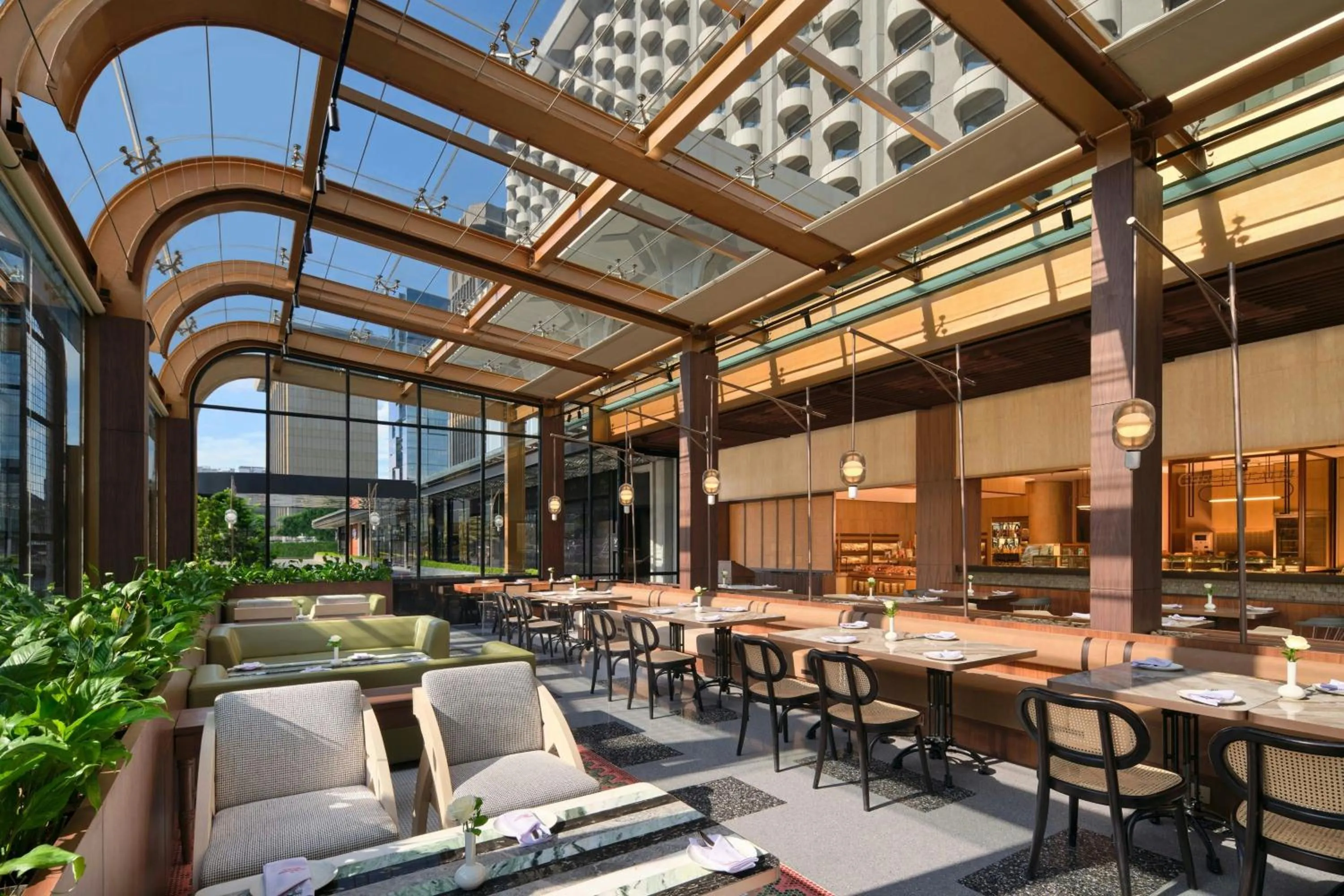 Restaurant/places to eat in Sari Pacific Jakarta, Autograph Collection