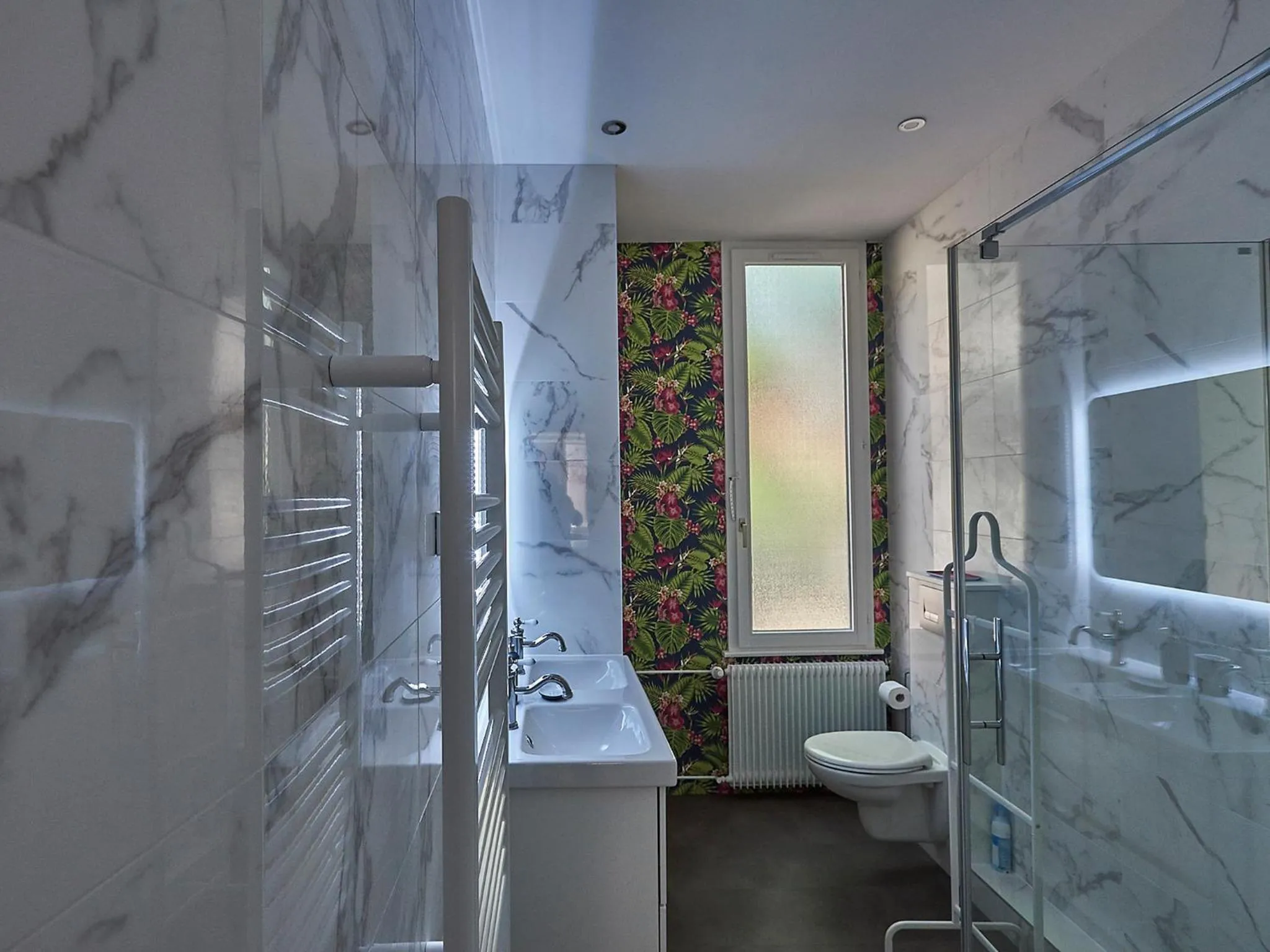 Shower in Les Appartements Saint-Martin