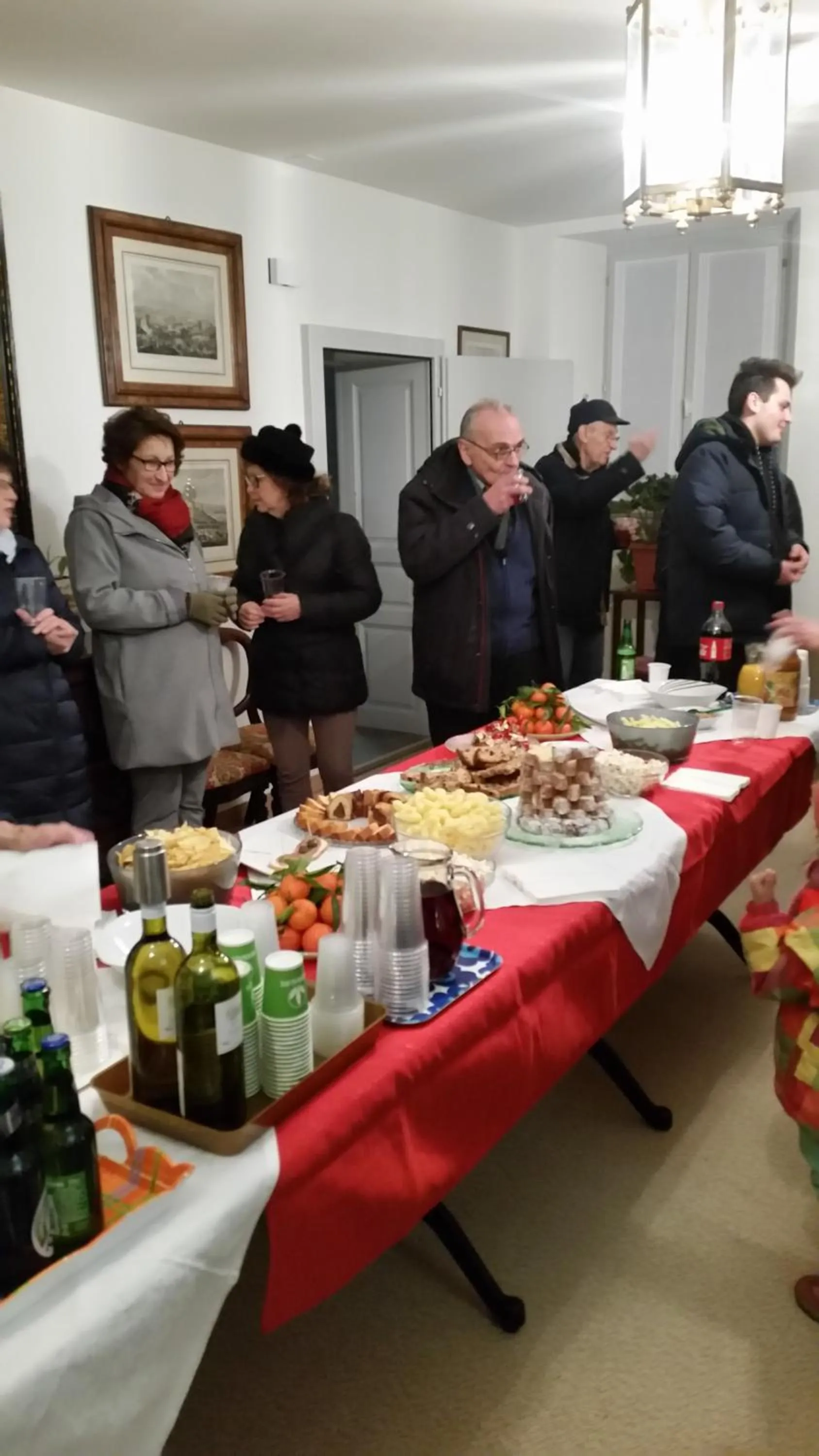 Communal lounge/ TV room in Hotel Soazza