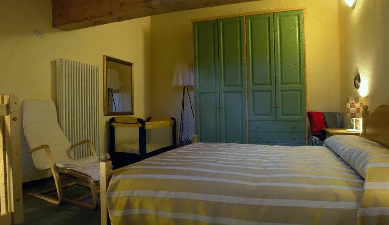 Photo of the whole room in Residence Dei Walser