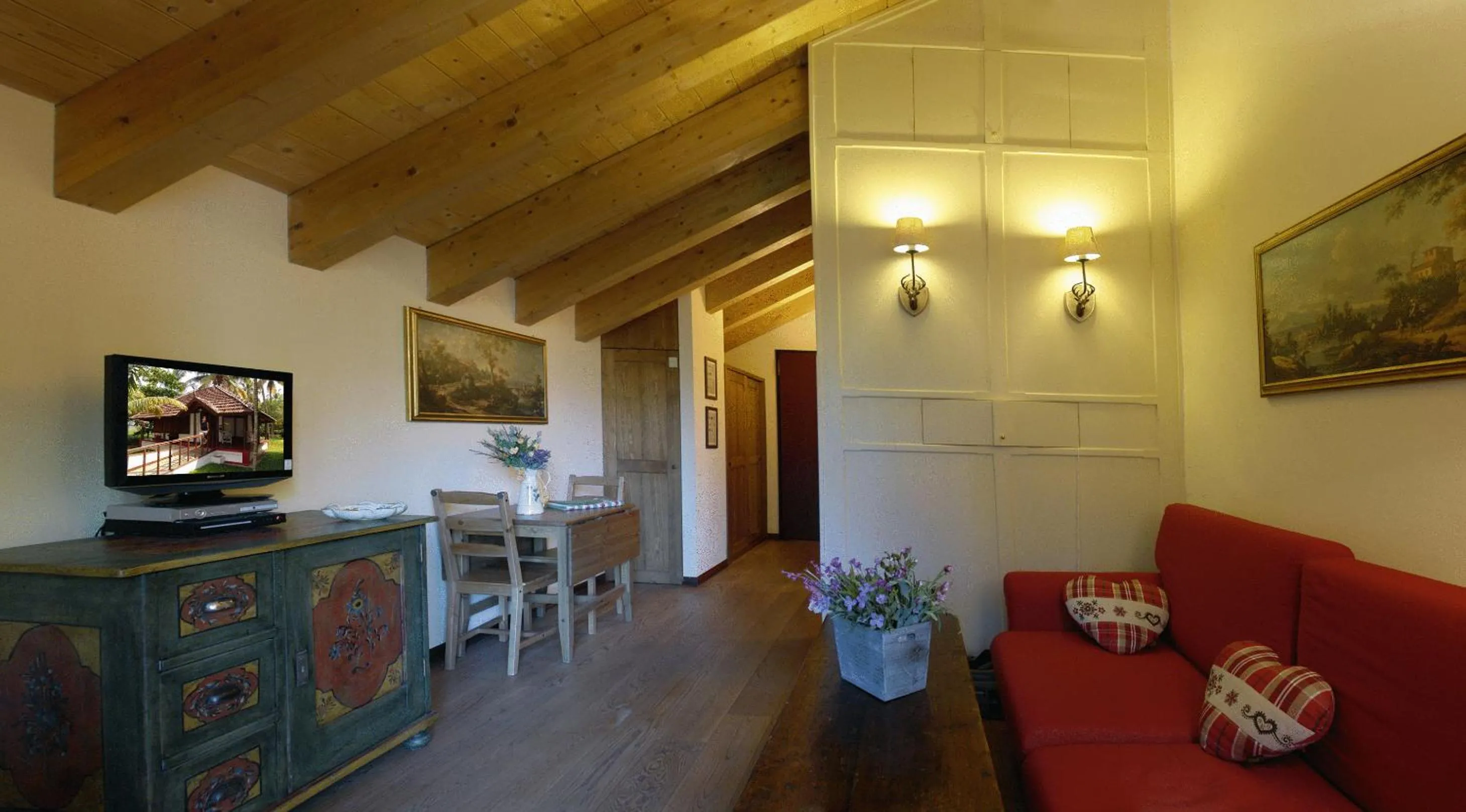 Communal lounge/ TV room in Residence Dei Walser