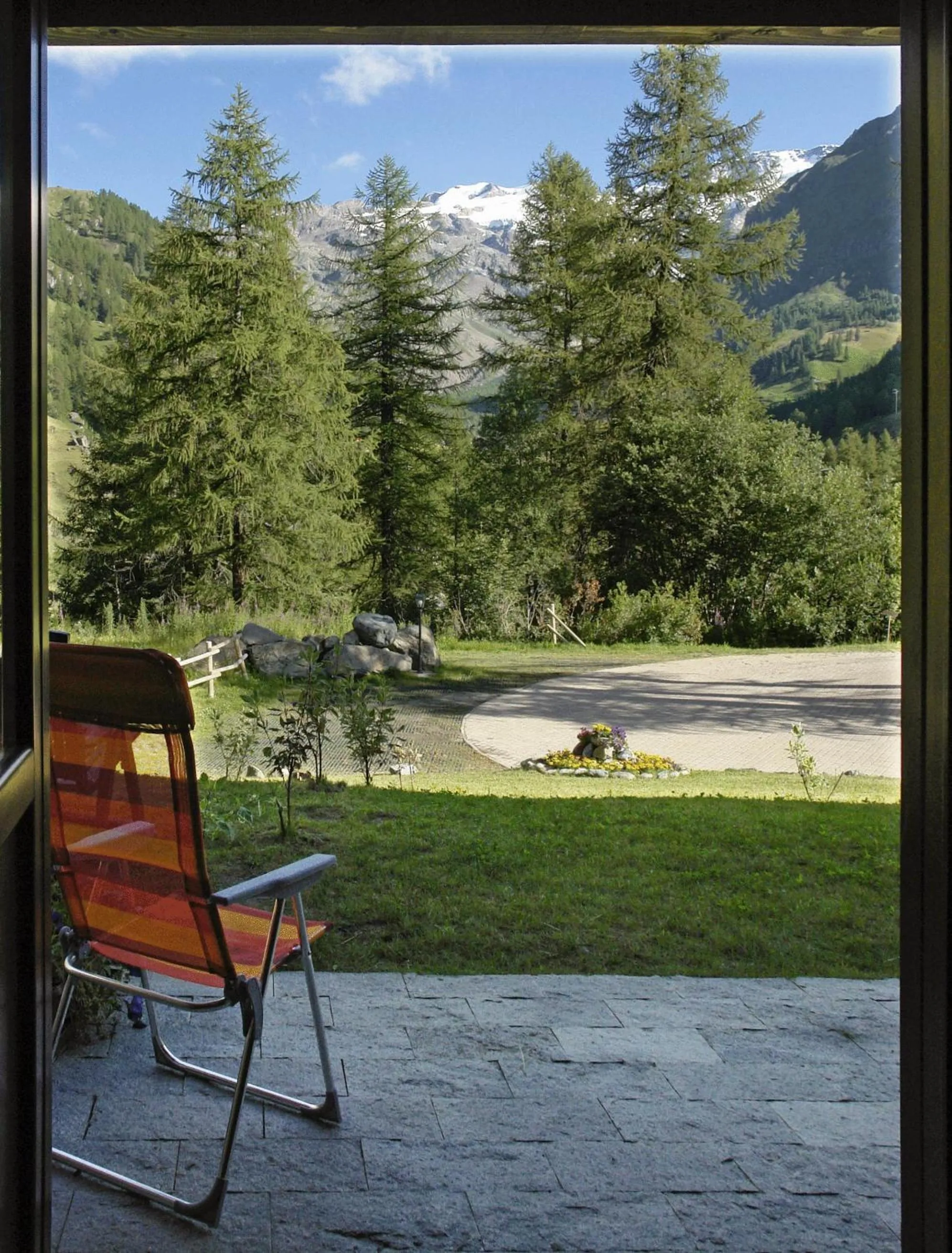 Patio in Residence Dei Walser