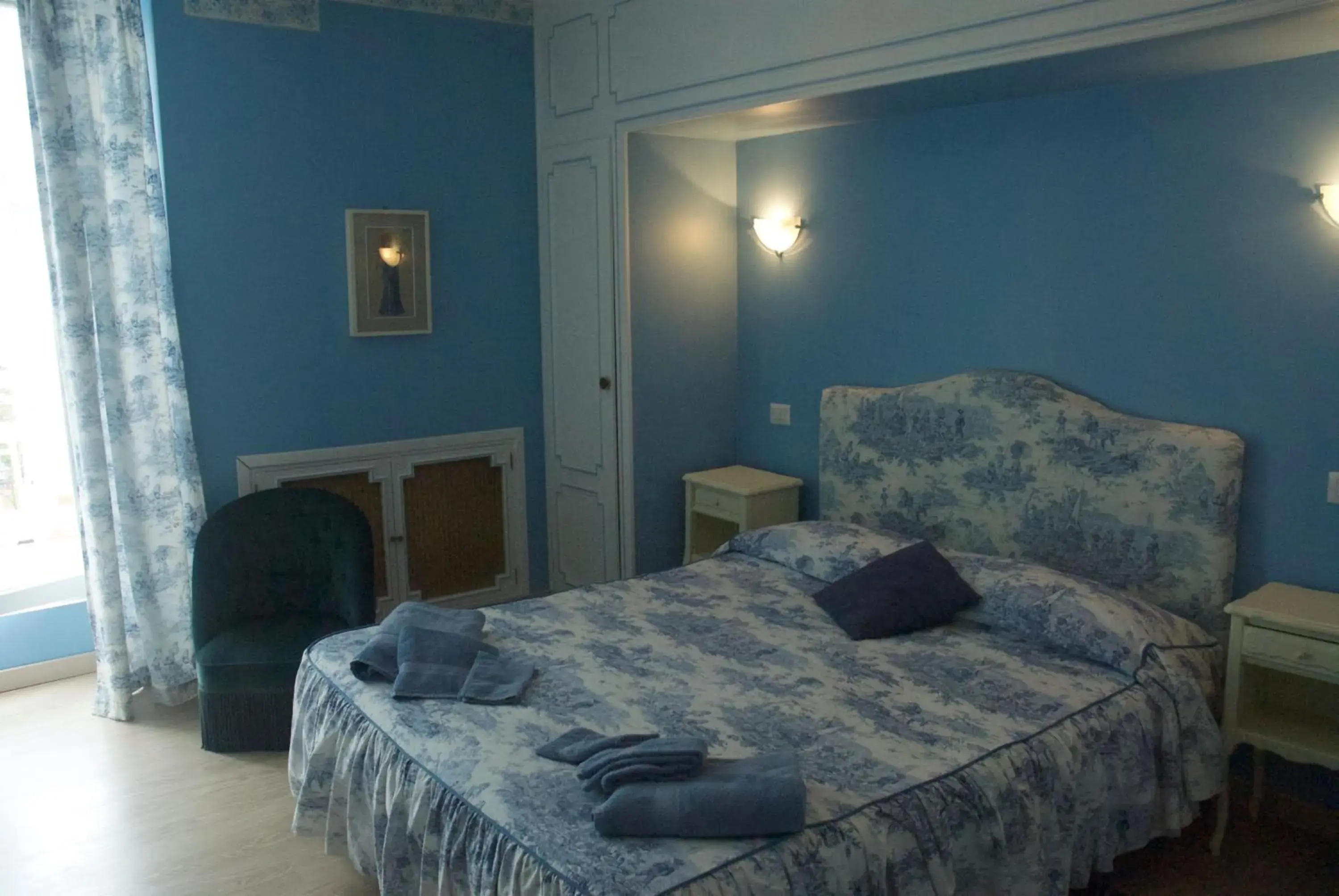 Double Room in Le Clos des Cèdres b&b Double Room in Le Clos des Cèdres b&b