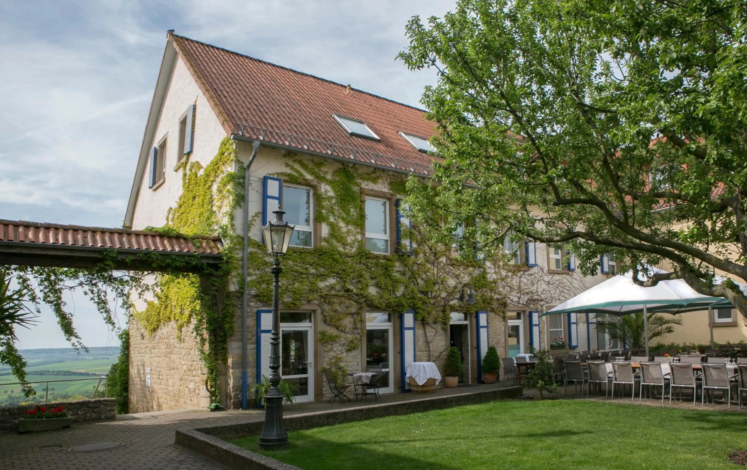 Property building in Hofgut Wißberg - Das Weinberghotel