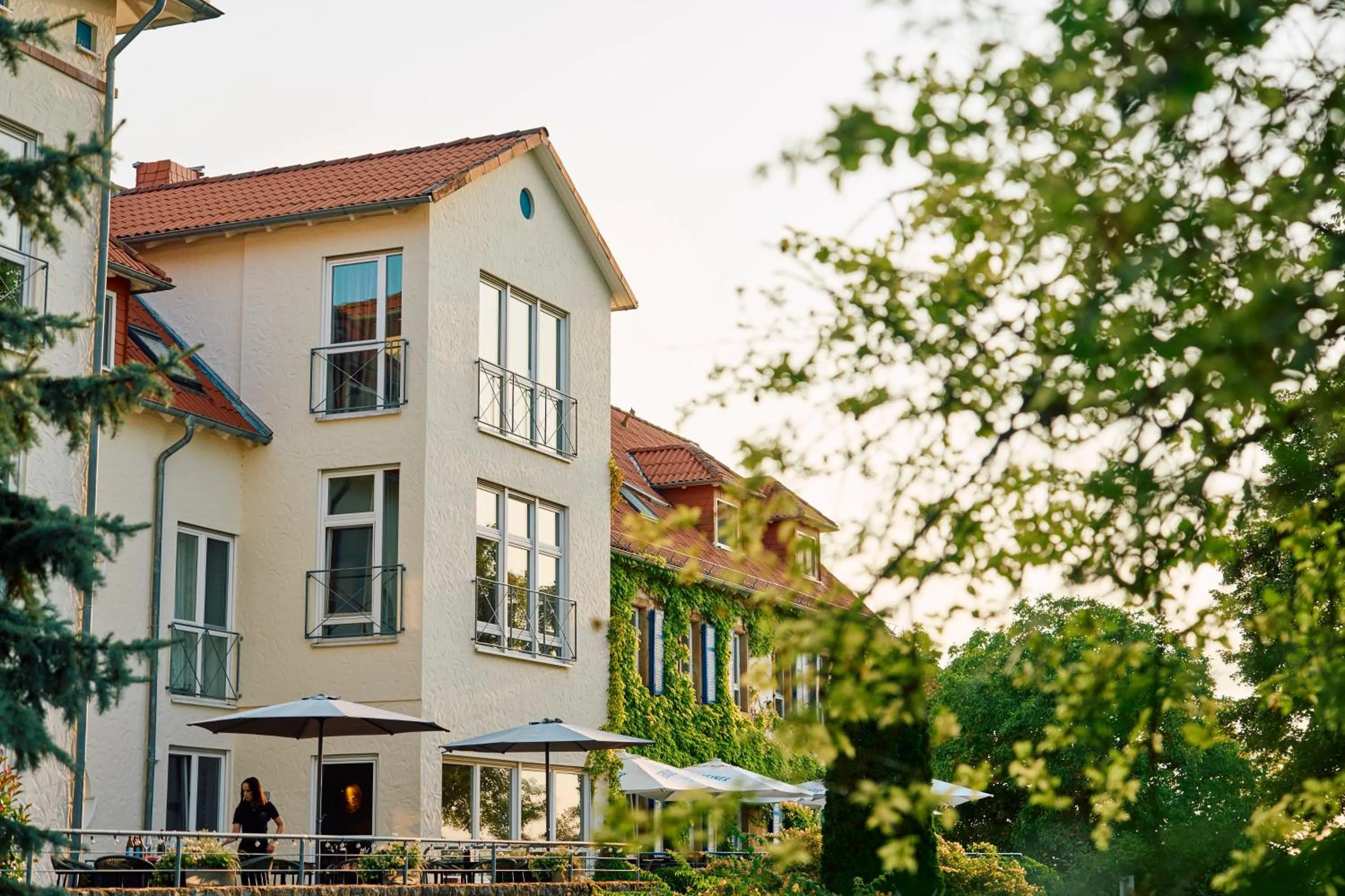 Facade/entrance in Hofgut Wißberg - Das Weinberghotel