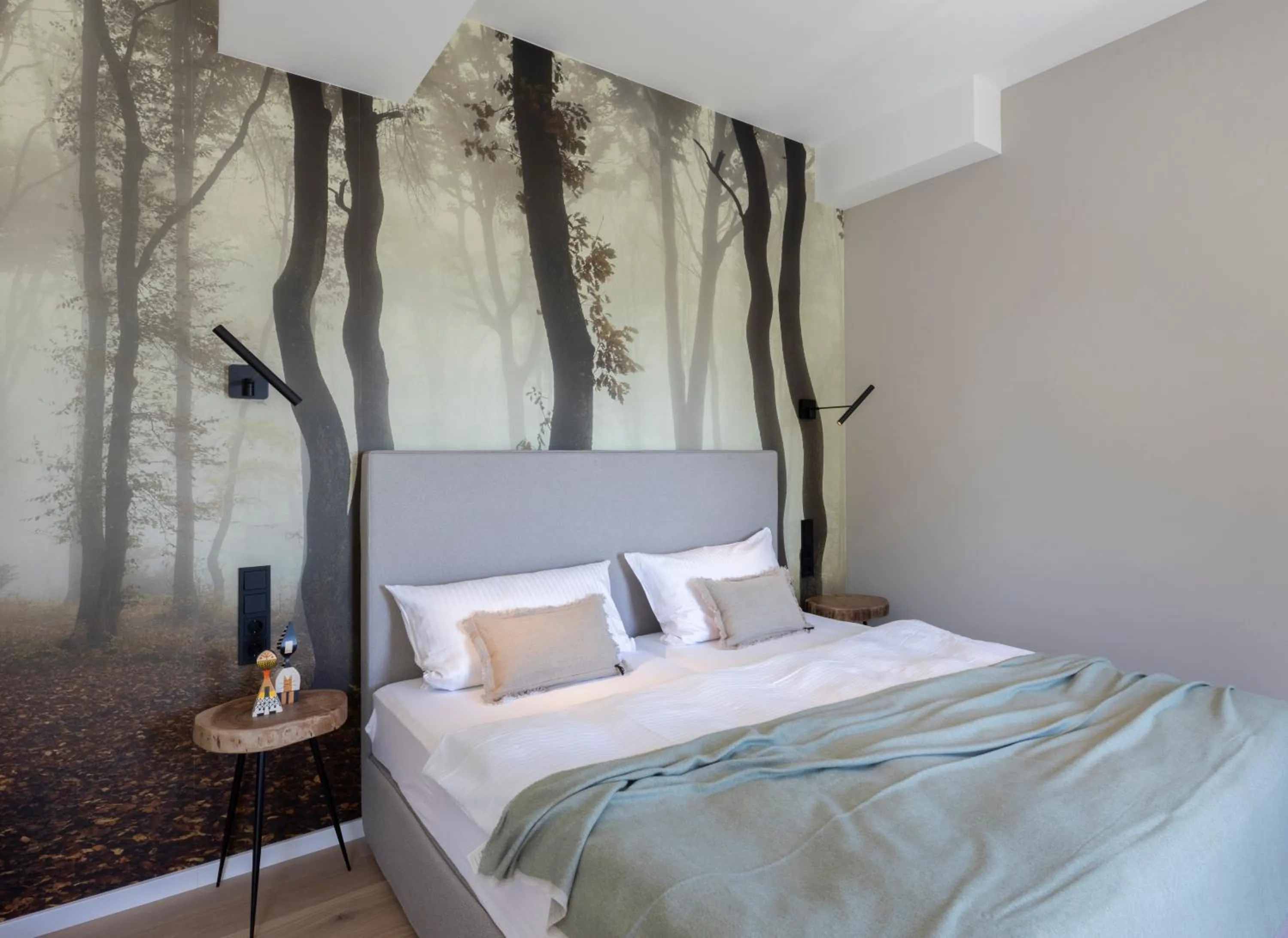 Photo of the whole room, Bed in Hofgut Wißberg - Das Weinberghotel