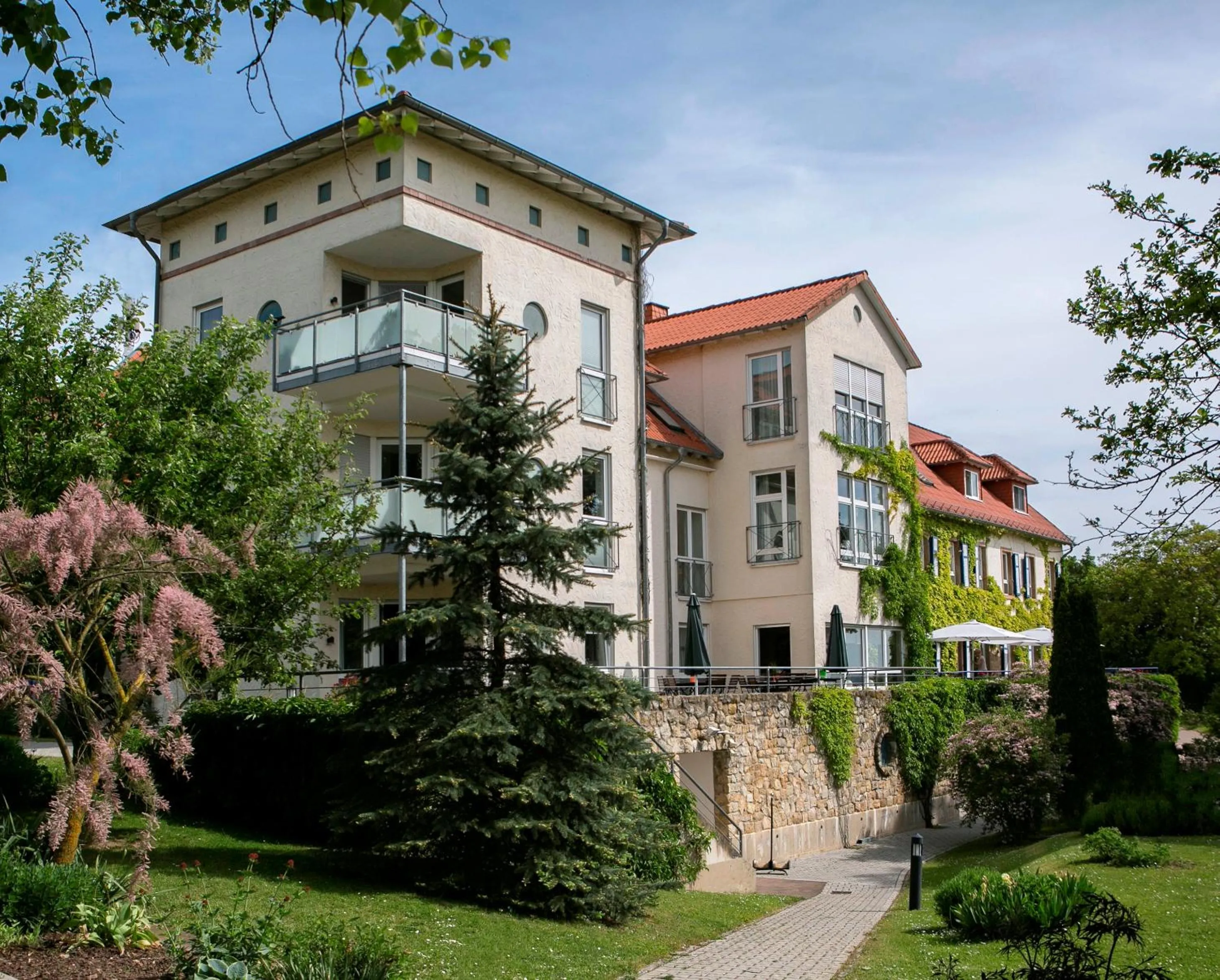 Property building in Hofgut Wißberg - Das Weinberghotel
