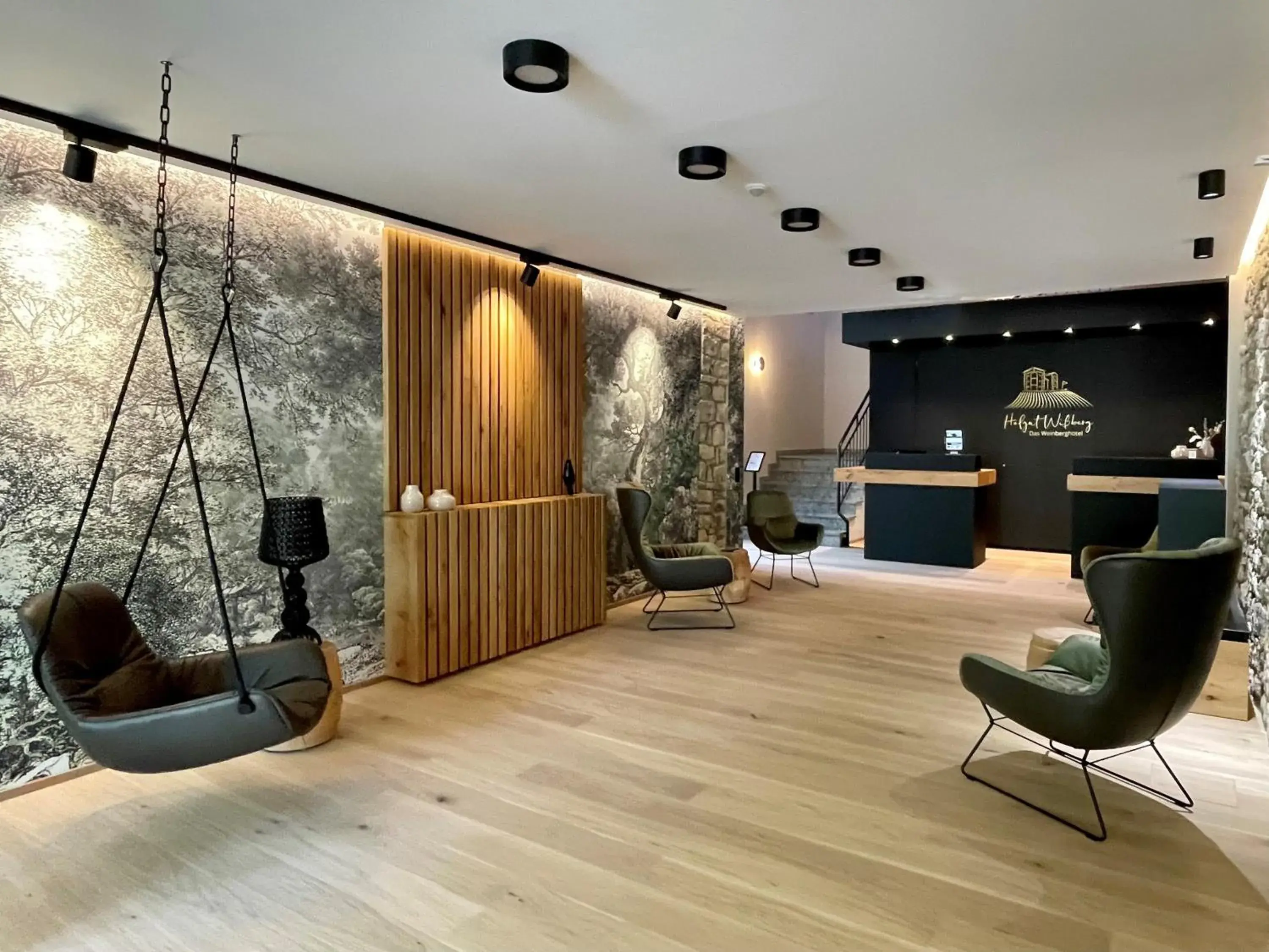 Lobby or reception in Hofgut Wißberg - Das Weinberghotel Lobby or reception in Hofgut Wißberg - Das Weinberghotel