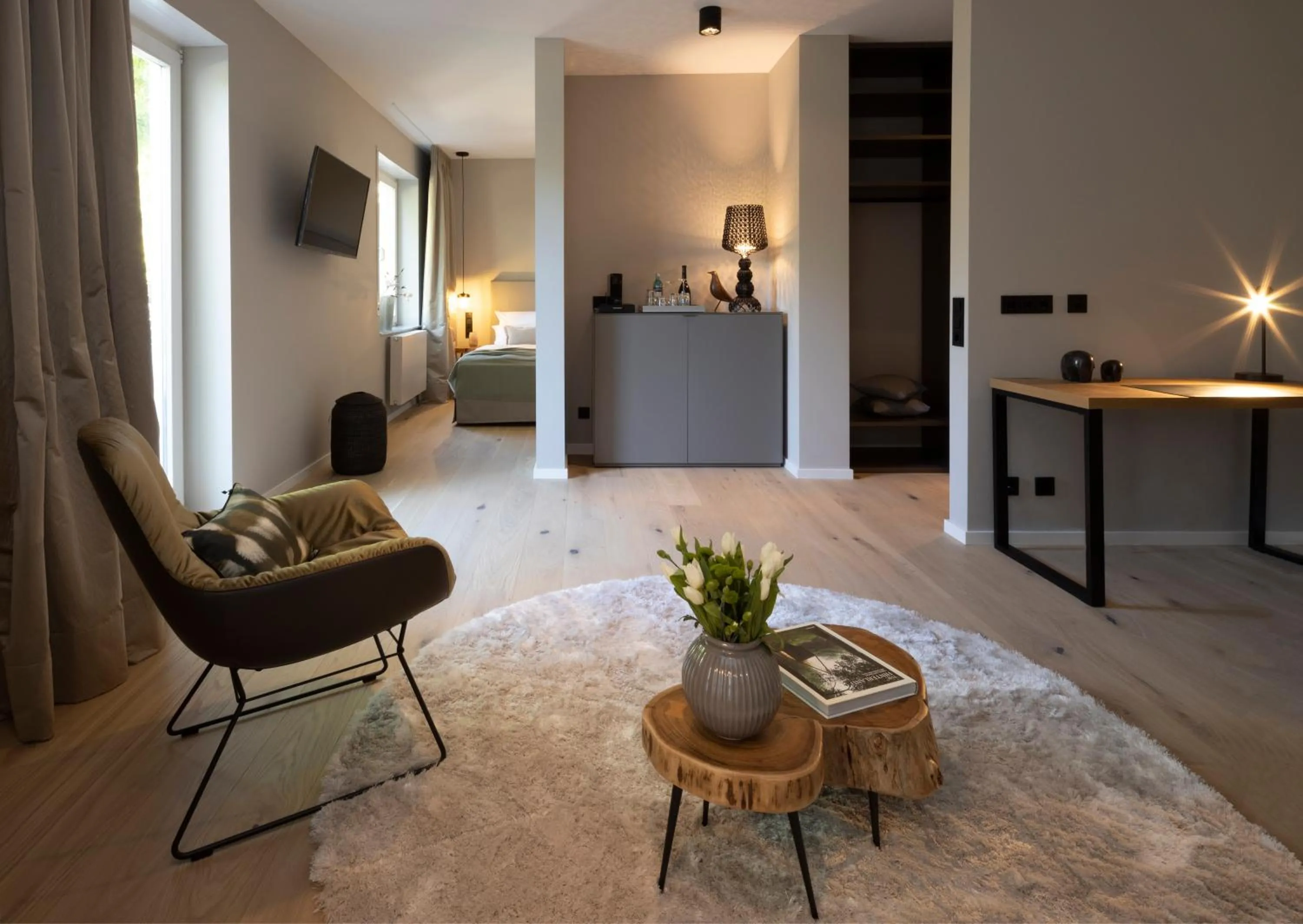 Seating area in Hofgut Wißberg - Das Weinberghotel