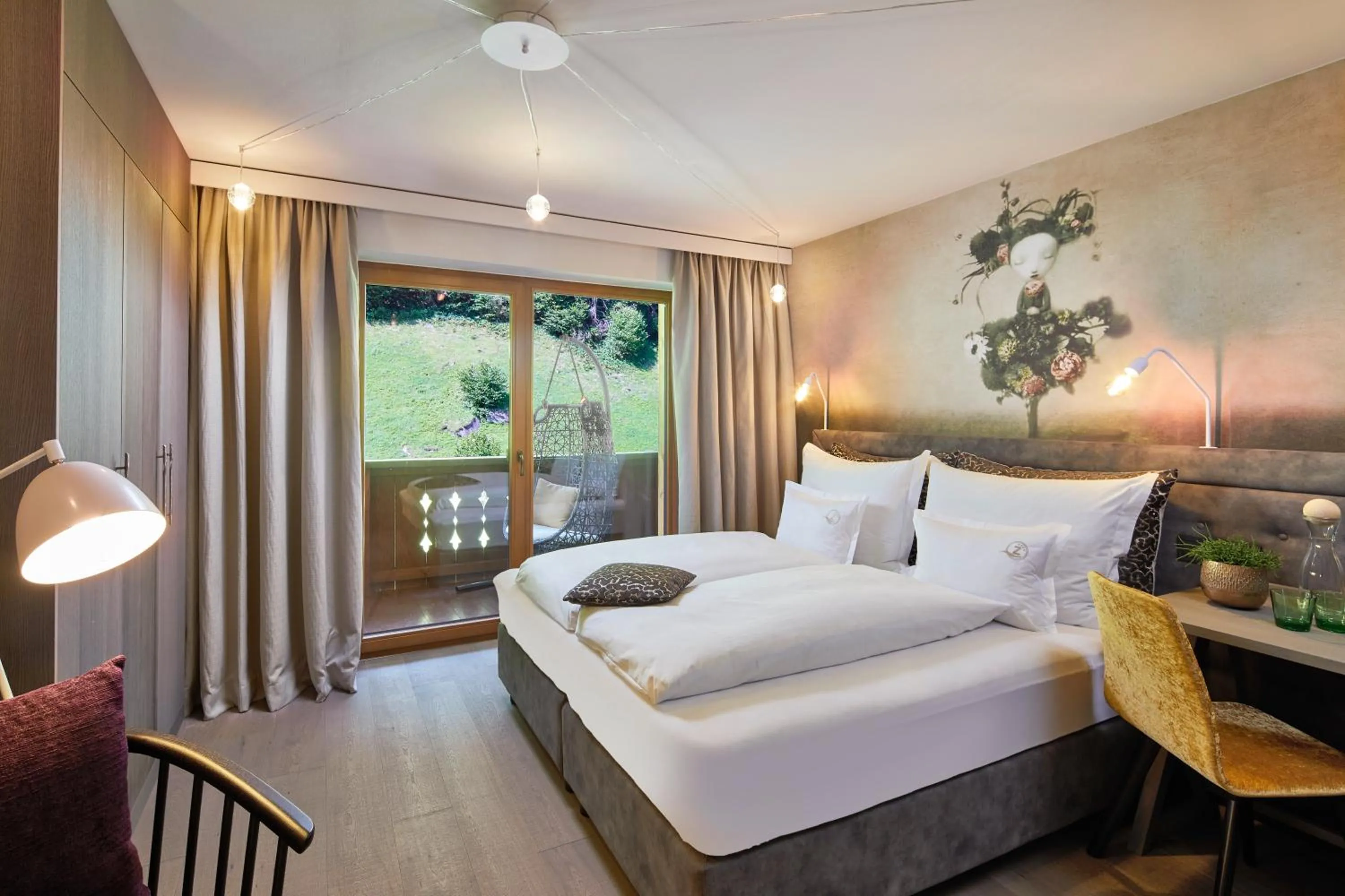 Photo of the whole room, Bed in ZillergrundRock Luxury Mountain Resort