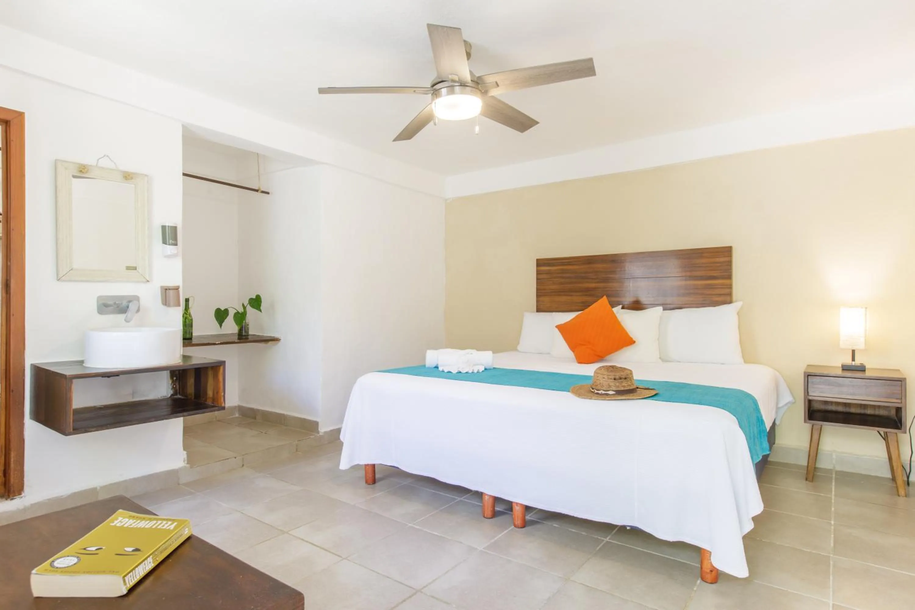 Bed in La Diosa Kali Beach Front Hotel