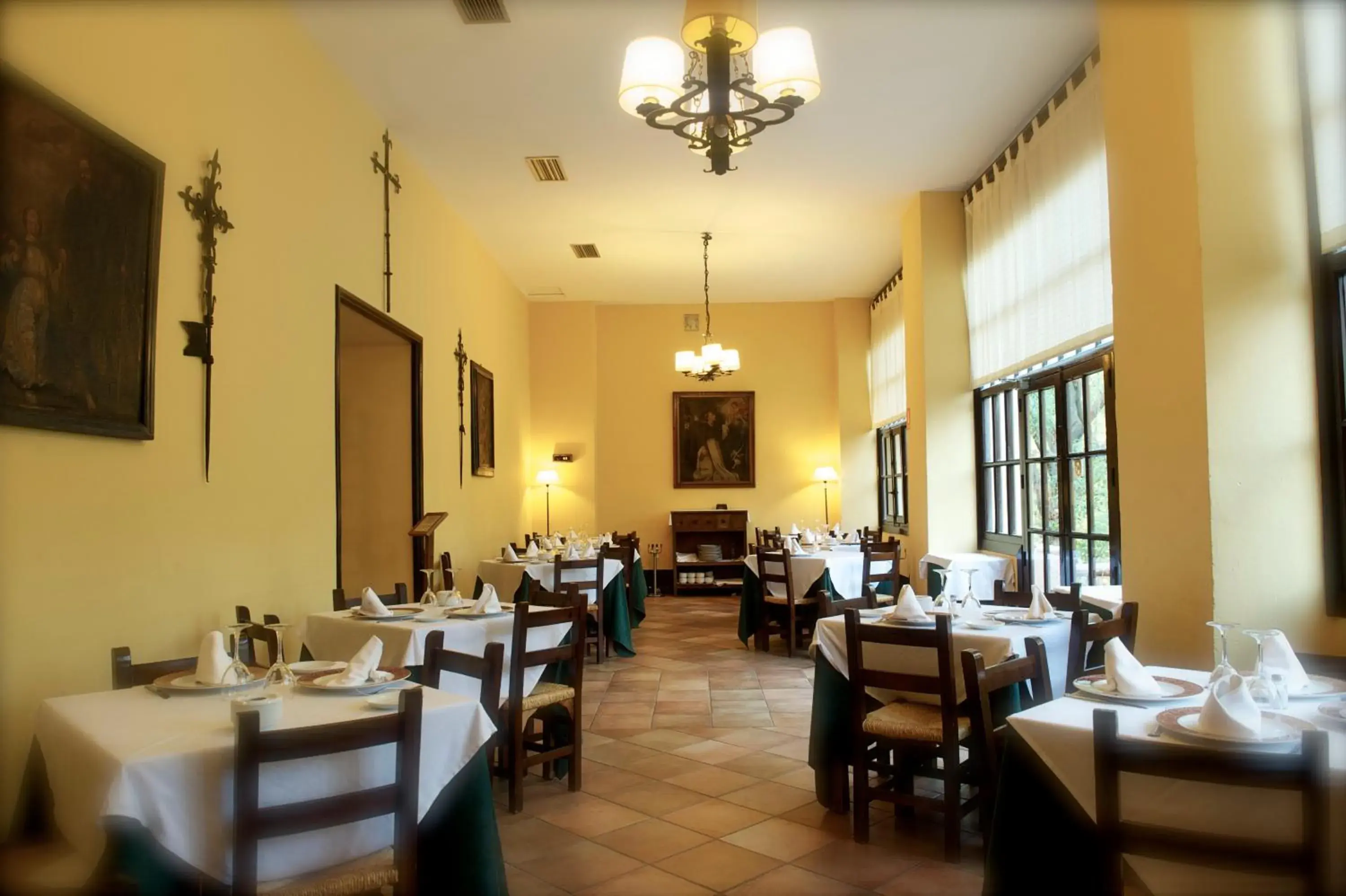 Restaurant/places to eat in Monasterio De Piedra Restaurant/places to eat in Monasterio De Piedra