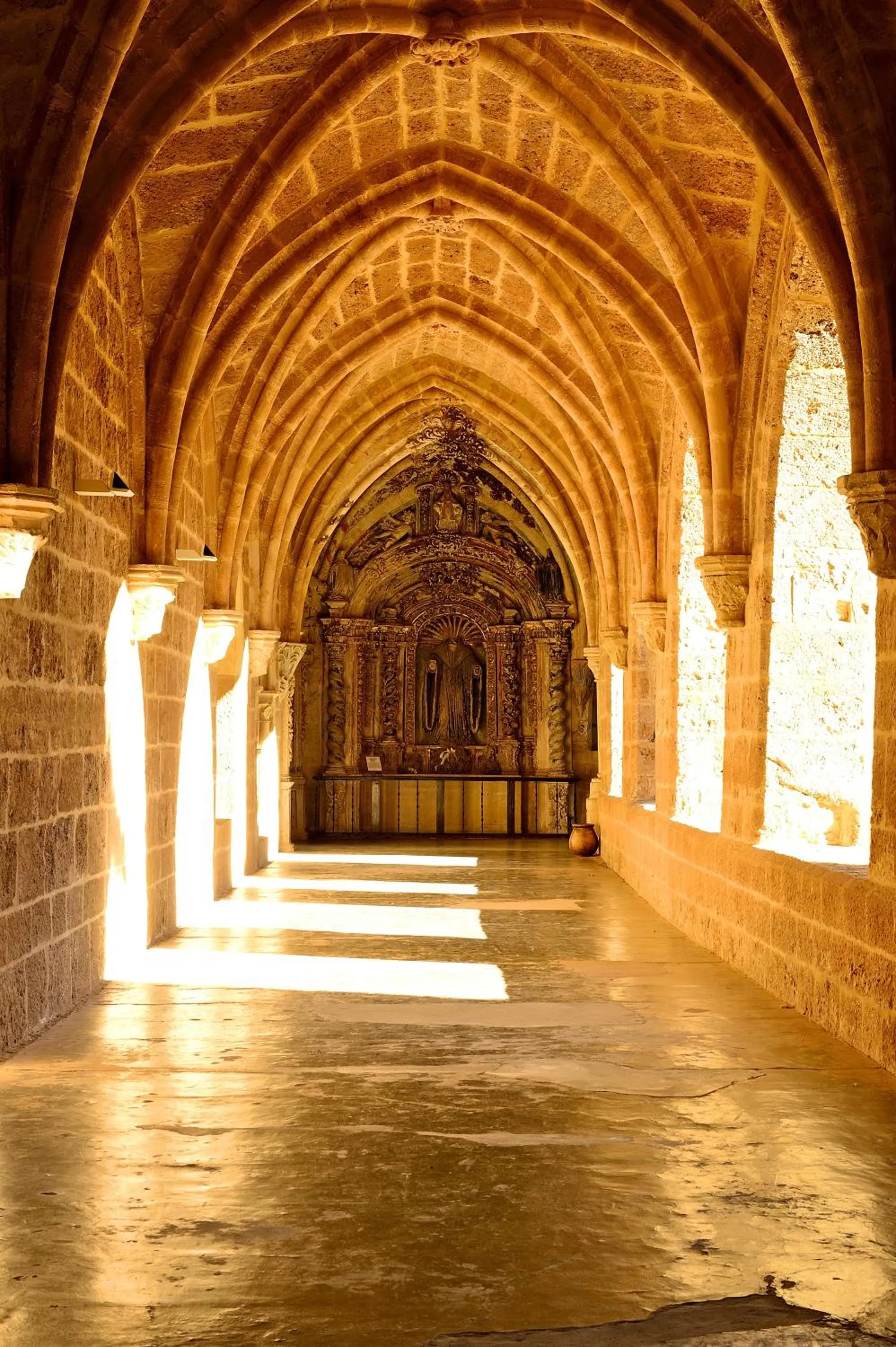 Monasterio De Piedra