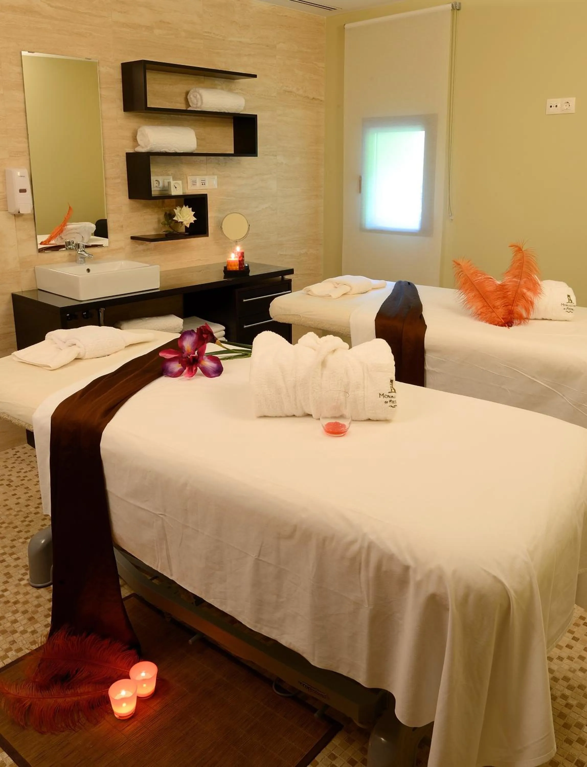 Bed in Monasterio De Piedra