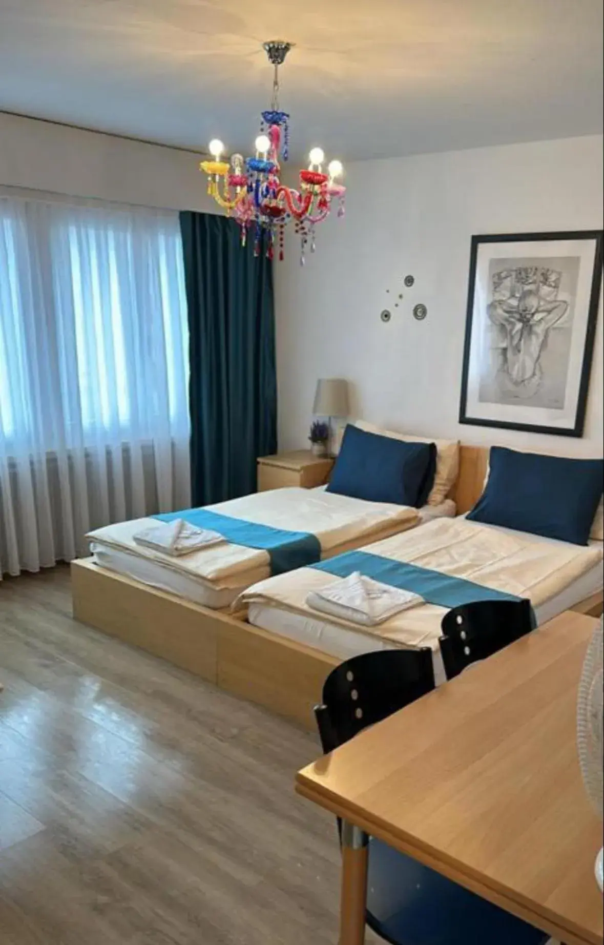 Zak Neuhausen Zak Neuhausen