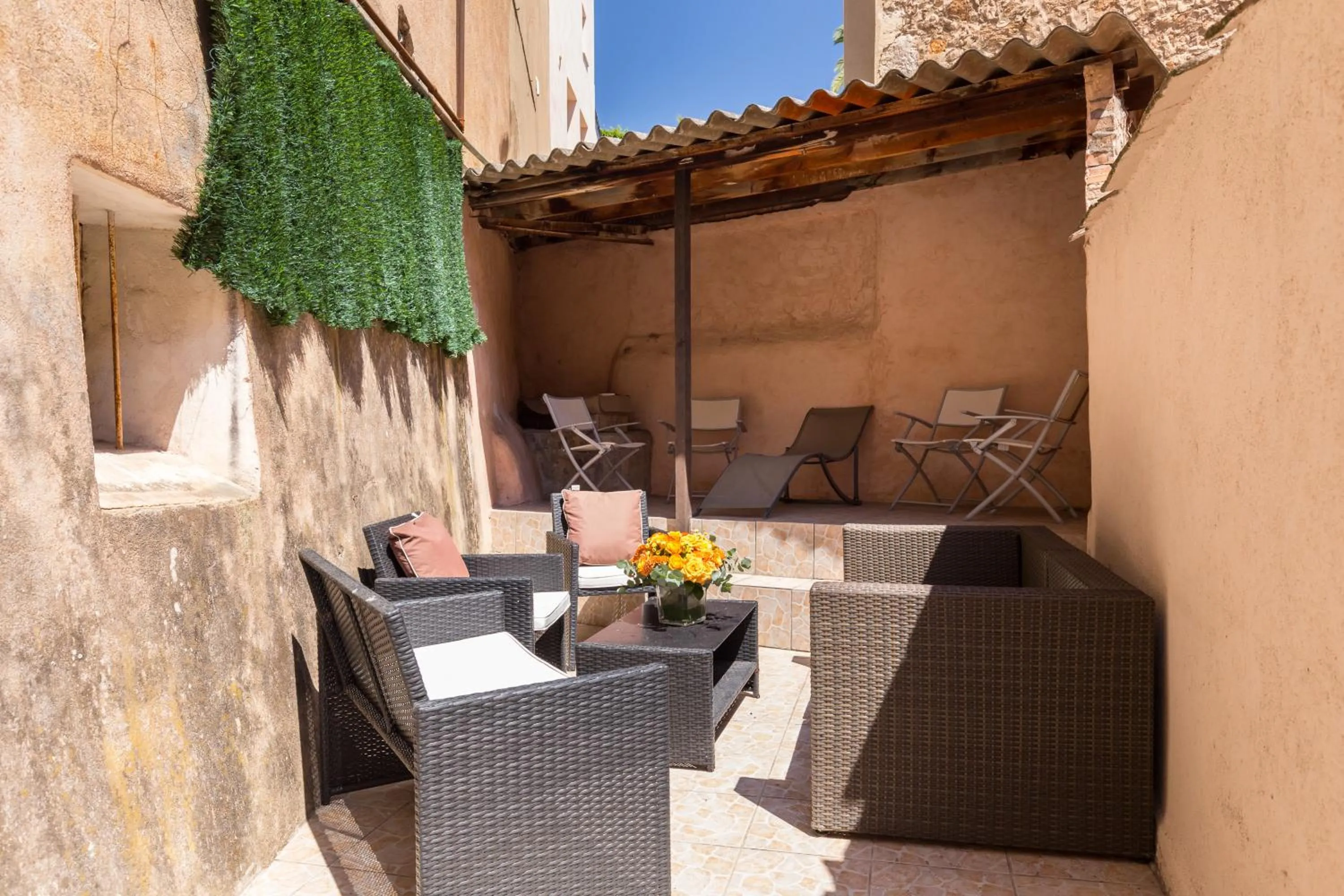 Balcony/Terrace in Florella Clemenceau Apartment