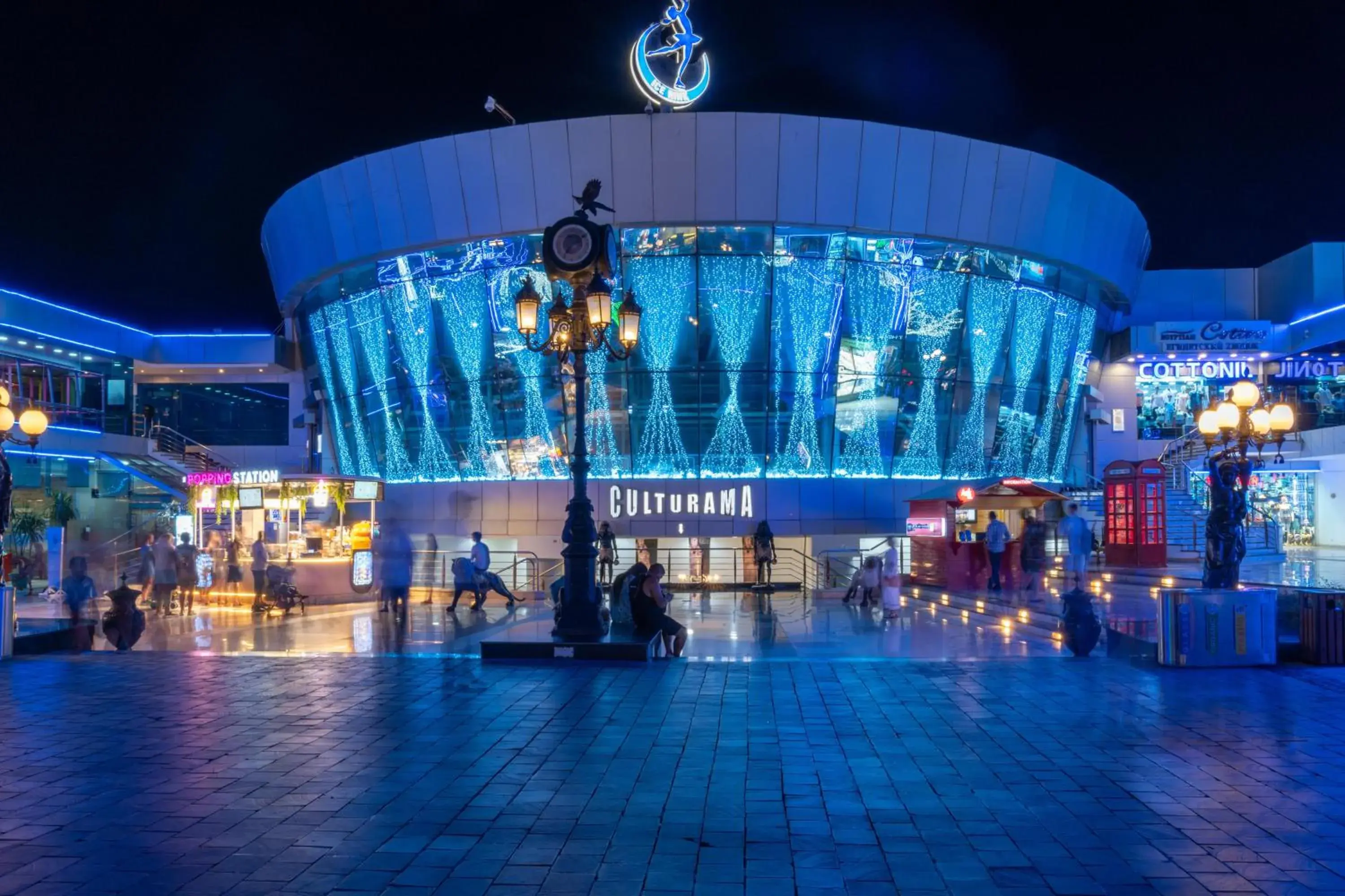 Swimming pool in Savoy Sharm El Sheikh Swimming pool in Savoy Sharm El Sheikh