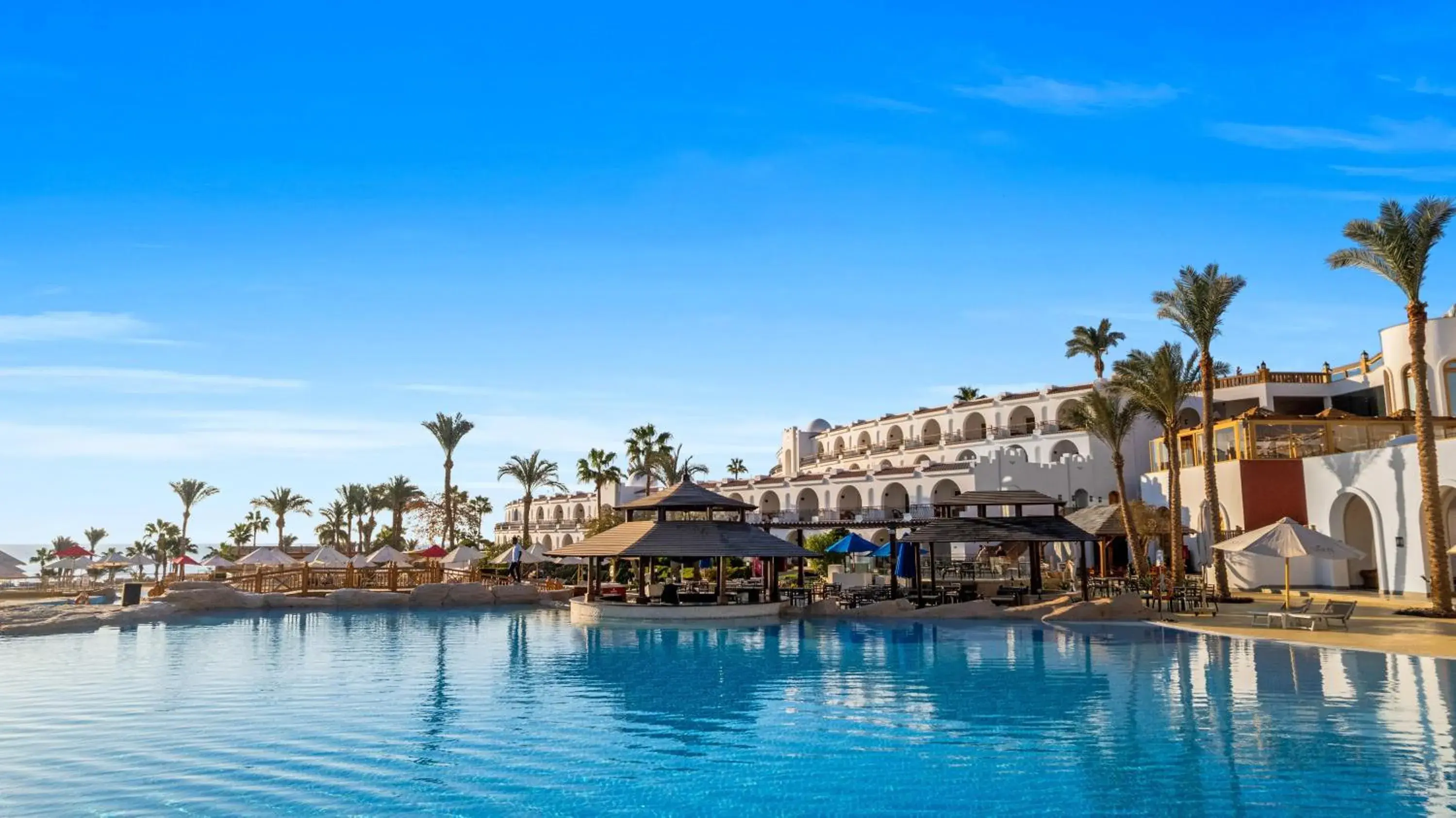 Swimming pool in Savoy Sharm El Sheikh Swimming pool in Savoy Sharm El Sheikh