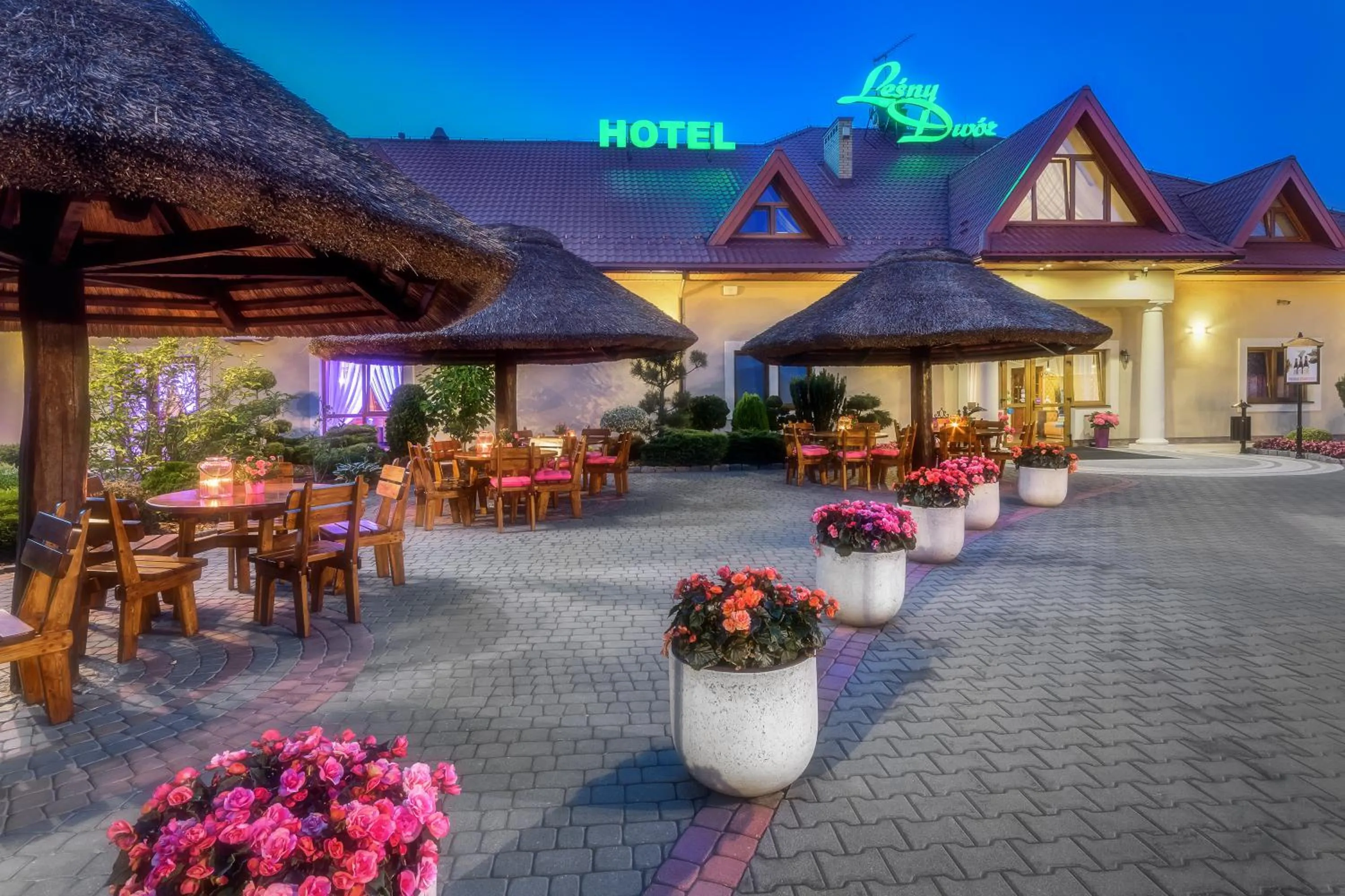 Facade/entrance in Leśny Dwór