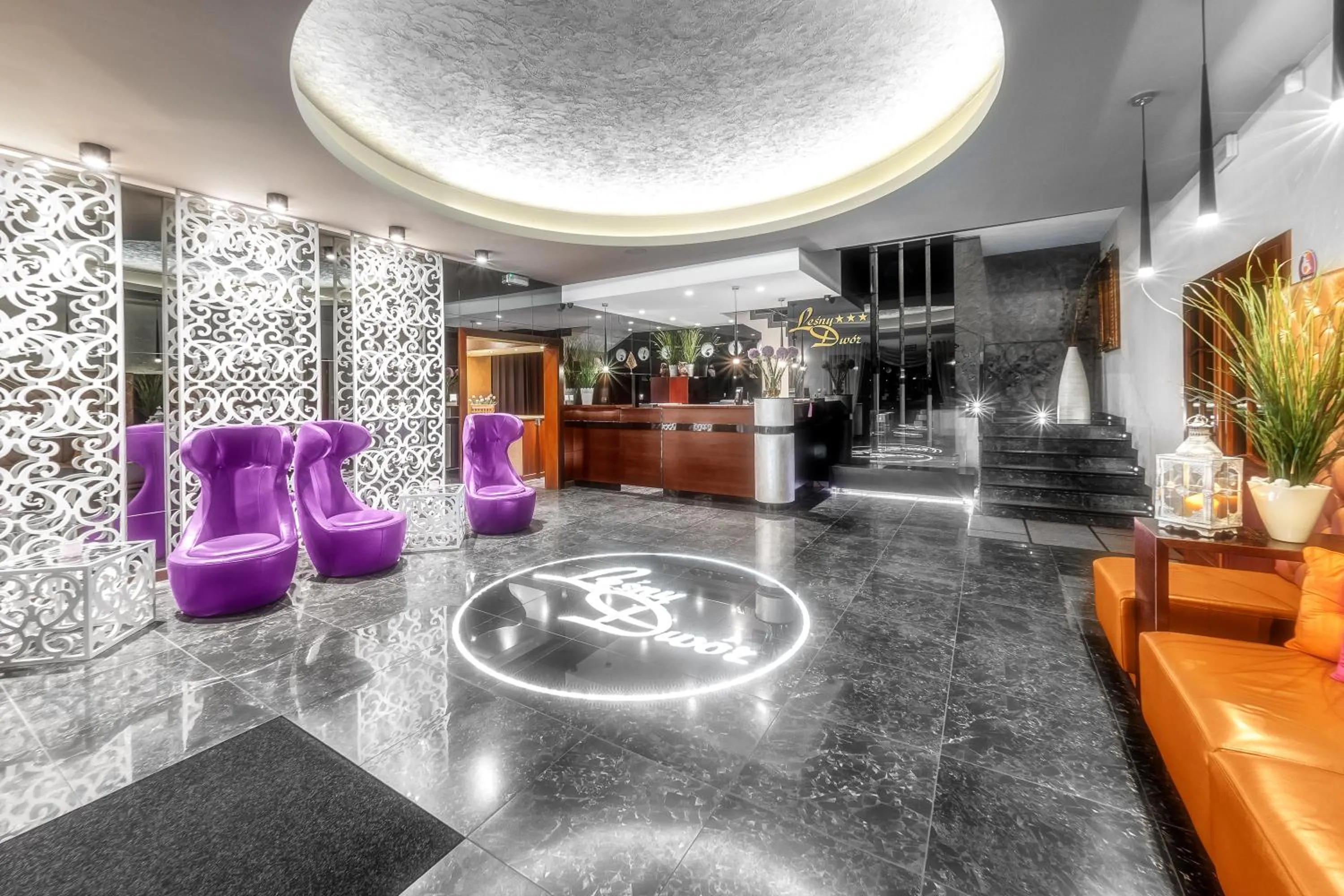 Lobby or reception in Leśny Dwór