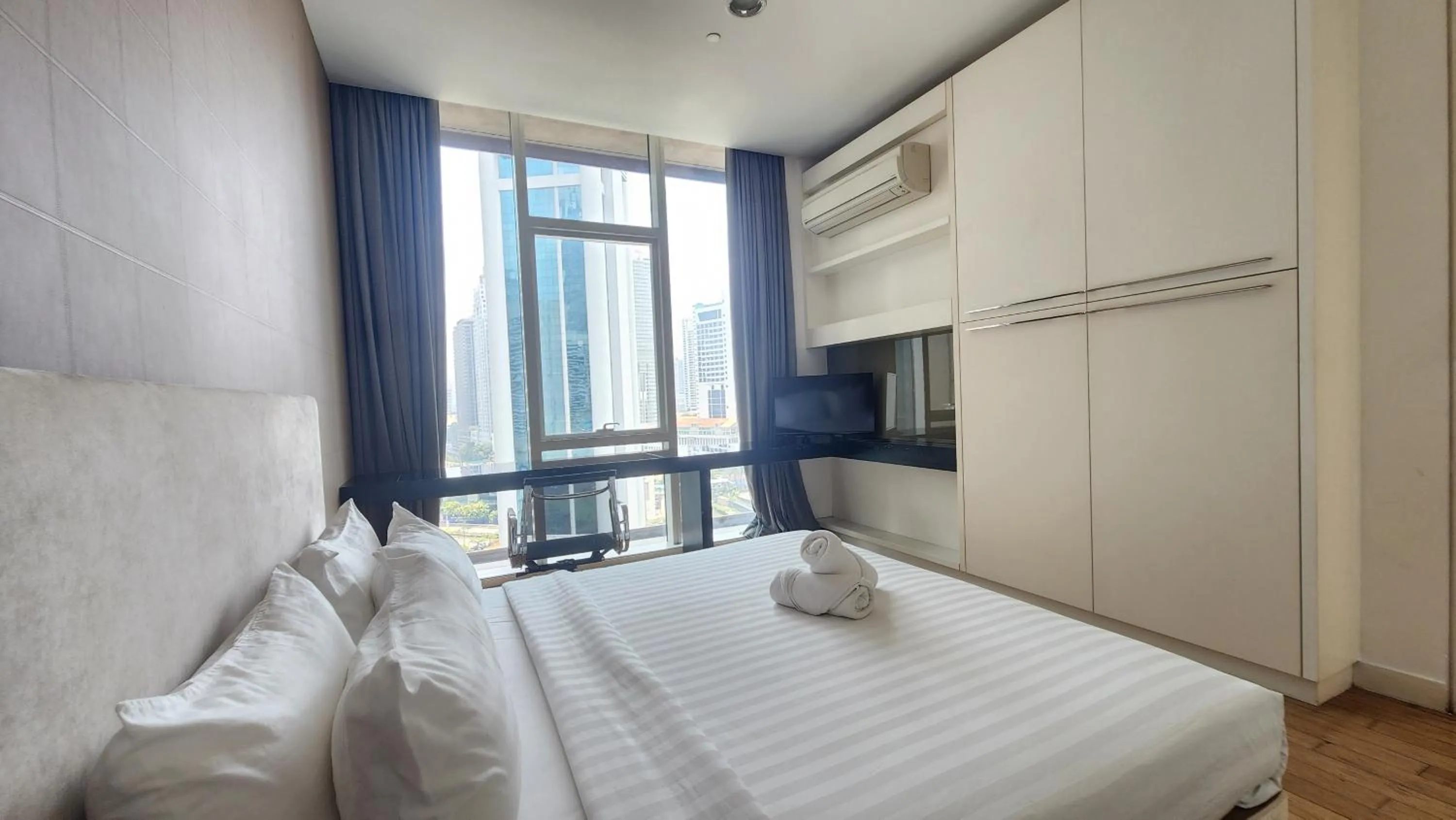 Bed in KL Platinum KLCC By Hive KL