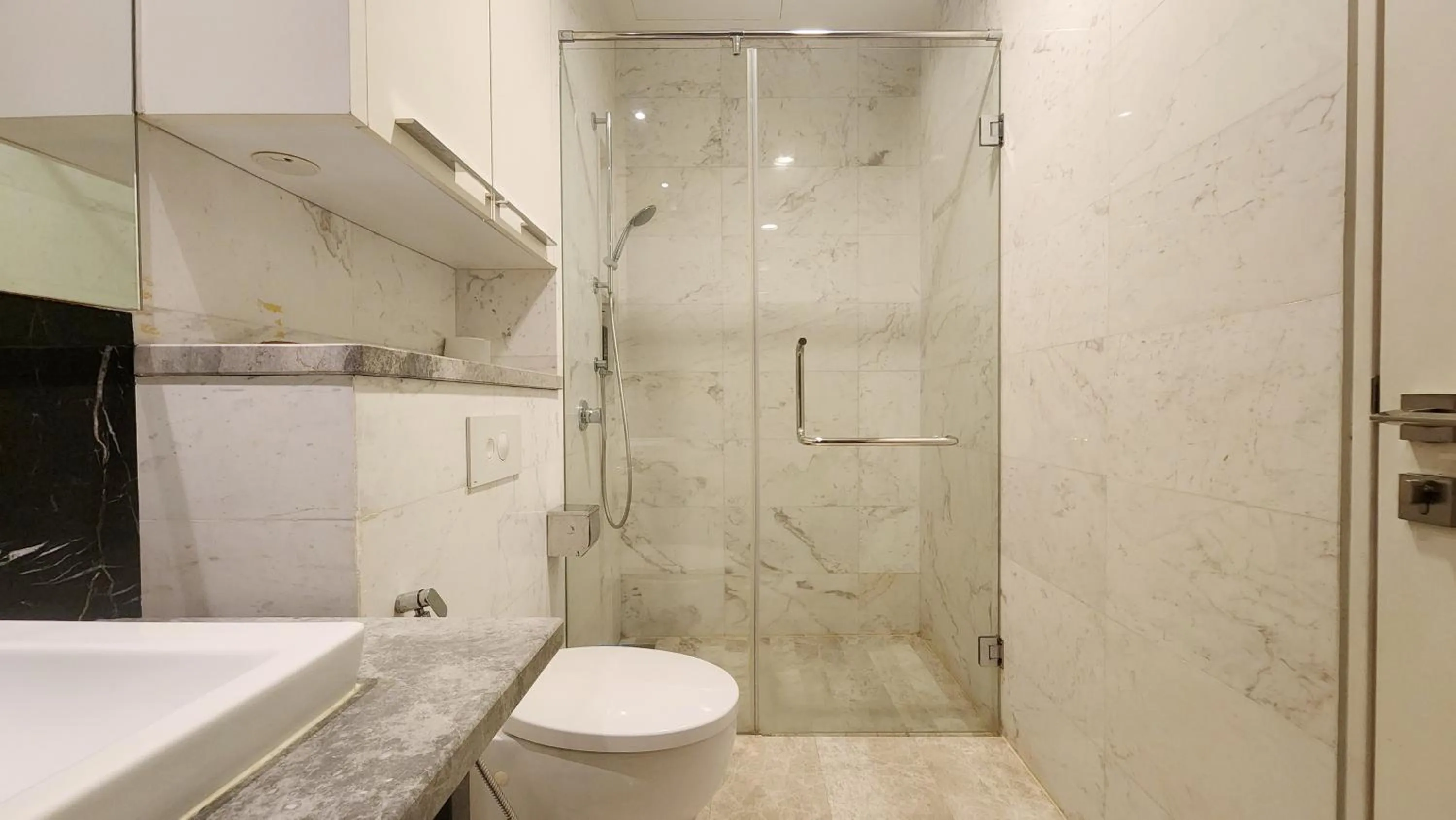 Shower in KL Platinum KLCC By Hive KL