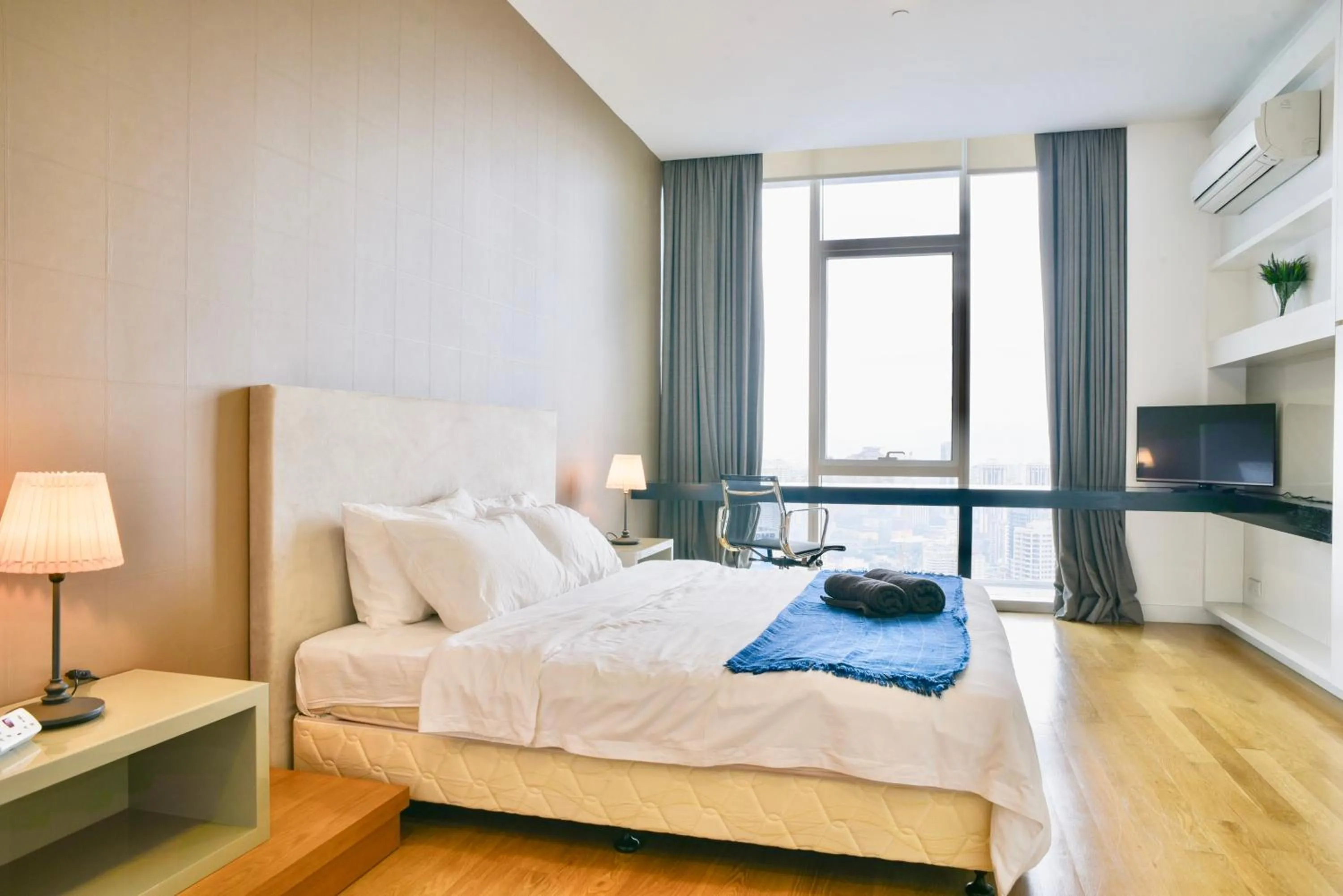 Bed in KL Platinum KLCC By Hive KL