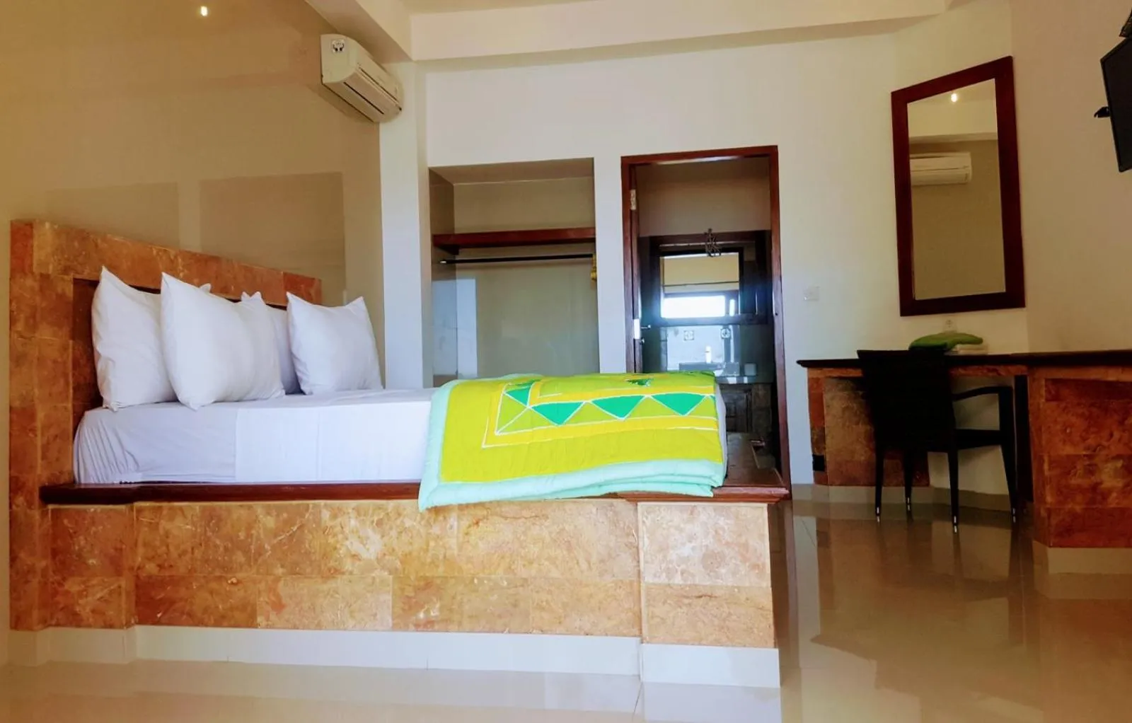 Photo of the whole room, Bed in Ocean Resort Amed