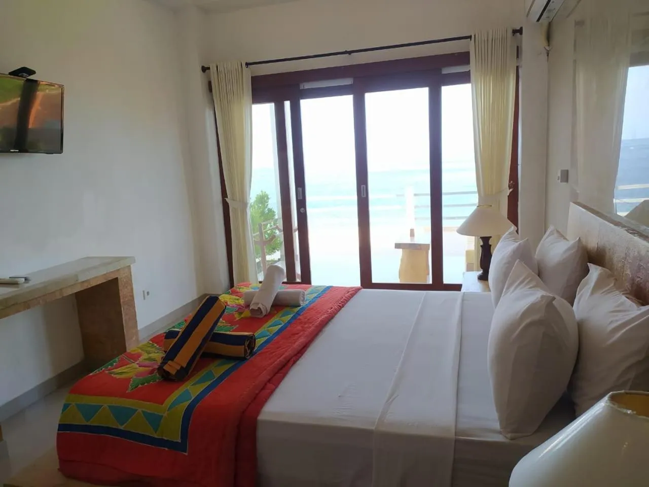 Bed in Ocean Resort Amed