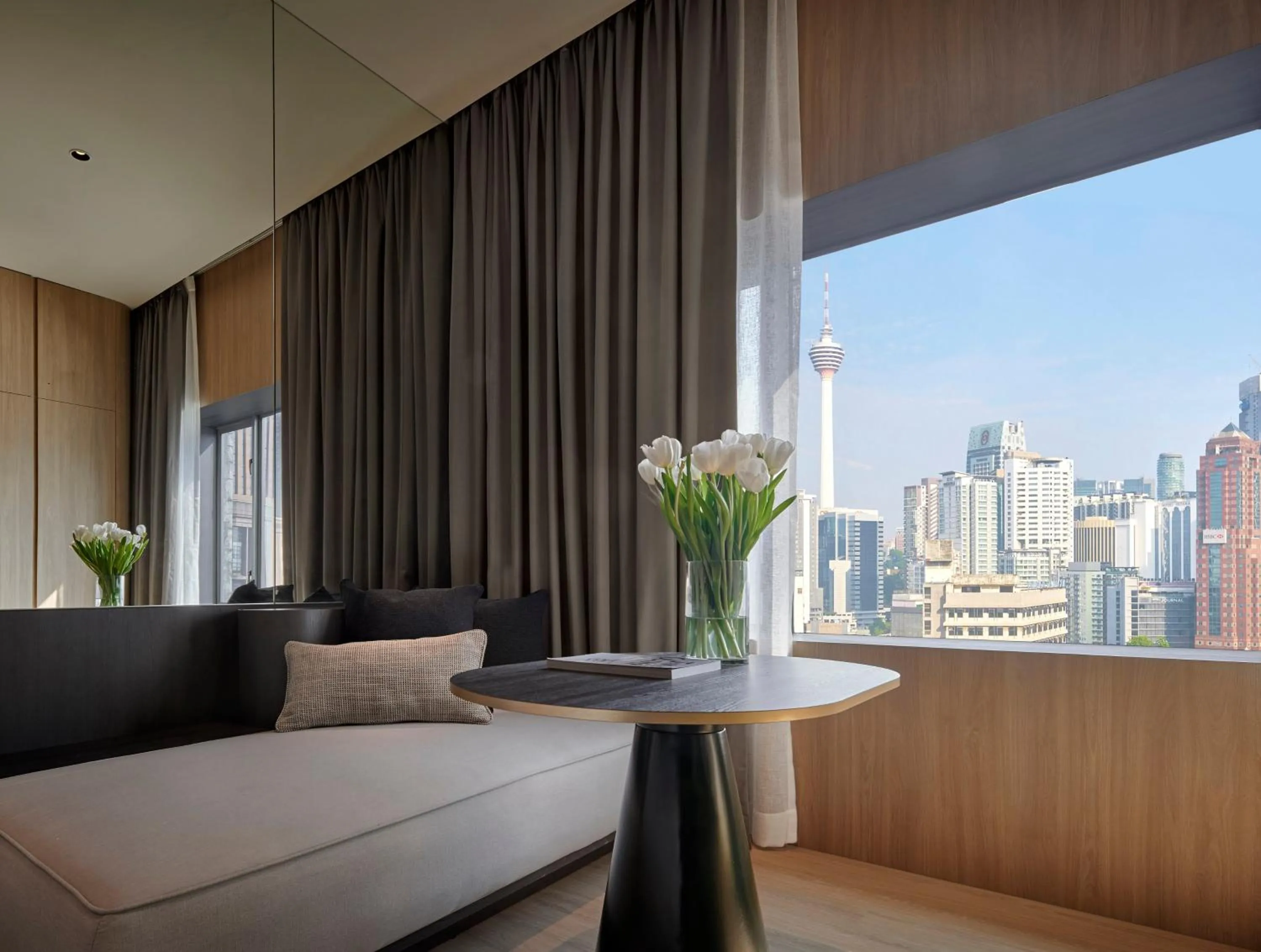 City view, Bed in PARKROYAL COLLECTION Kuala Lumpur