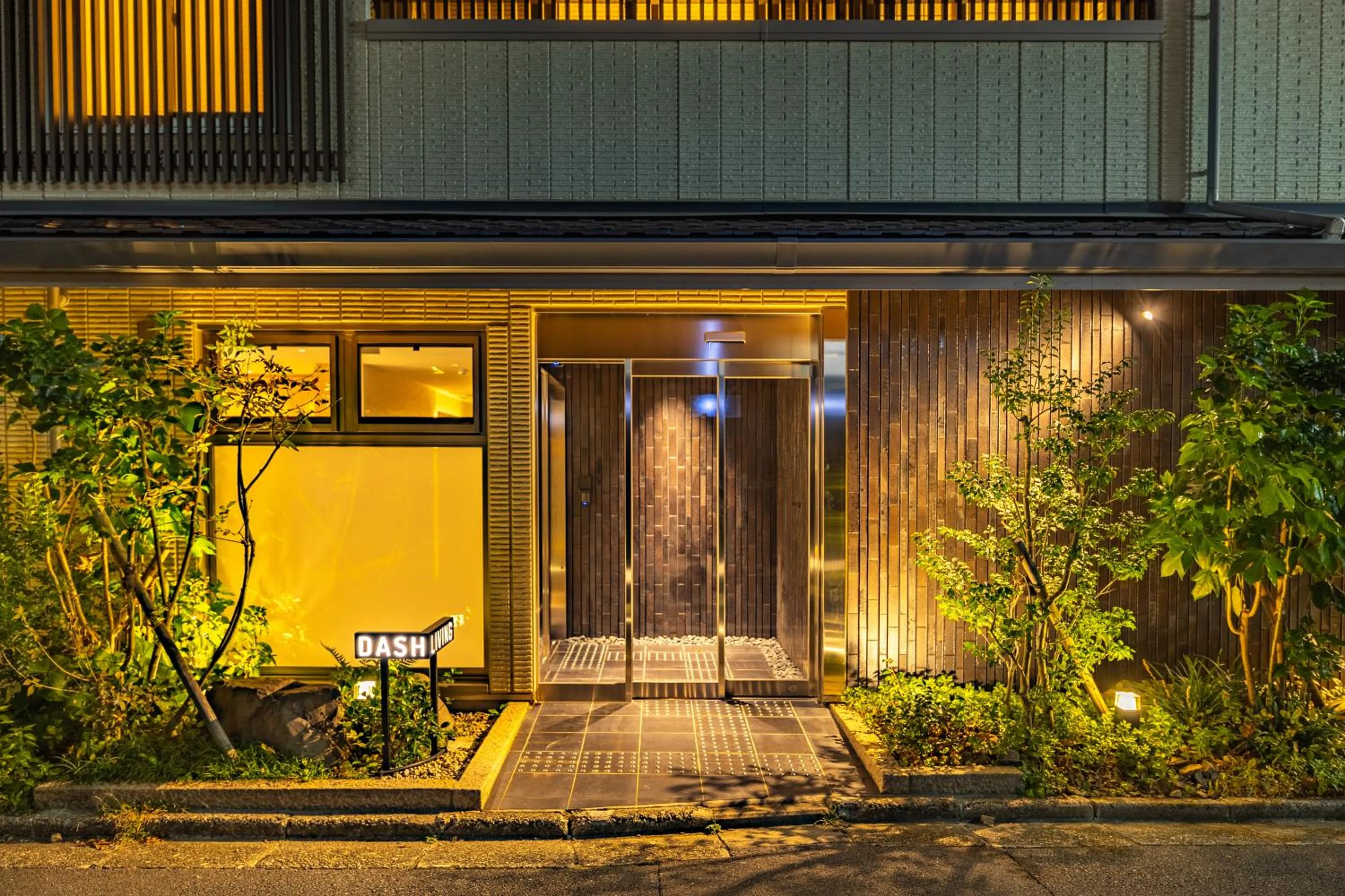 Property building in Karasuma Rokujo Hotel
