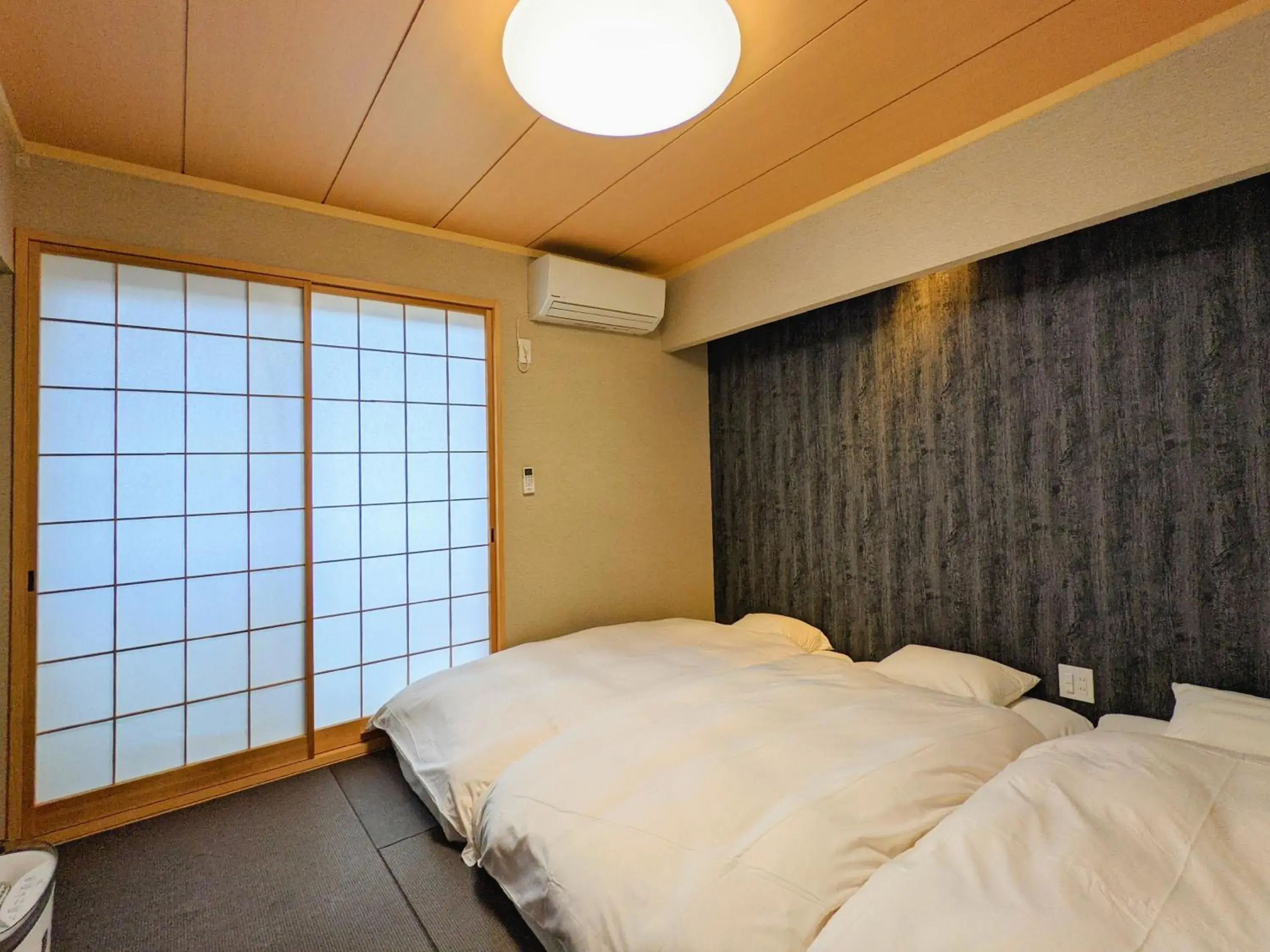 Bedroom, Bed in Karasuma Rokujo Hotel