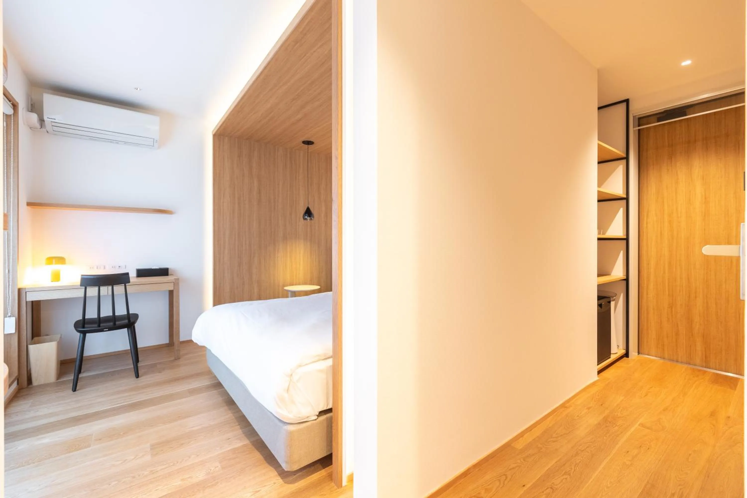 Bed in Karasuma Rokujo Hotel